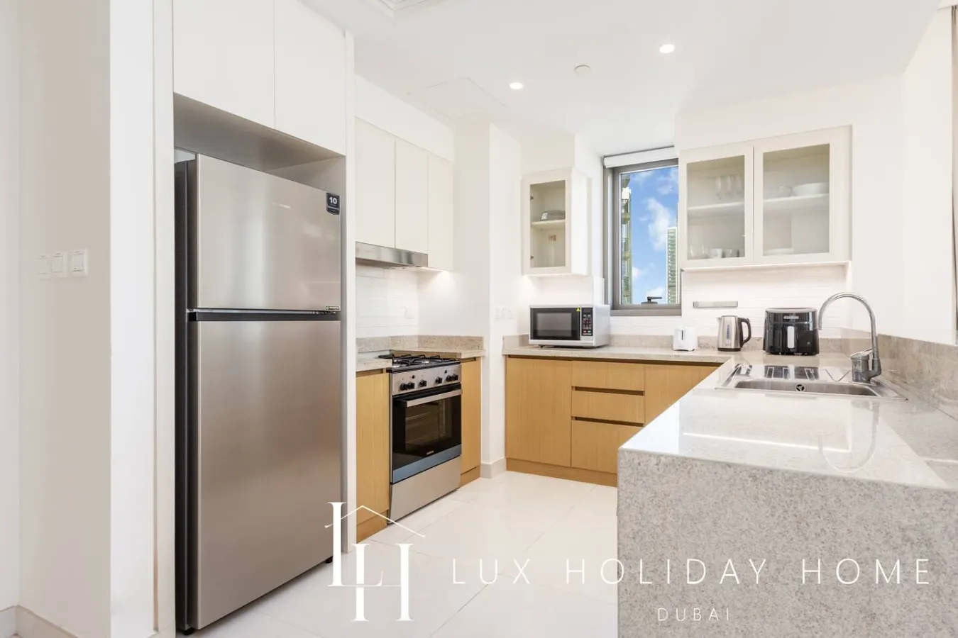 LUX The Creekside Skyline View Suite 12
