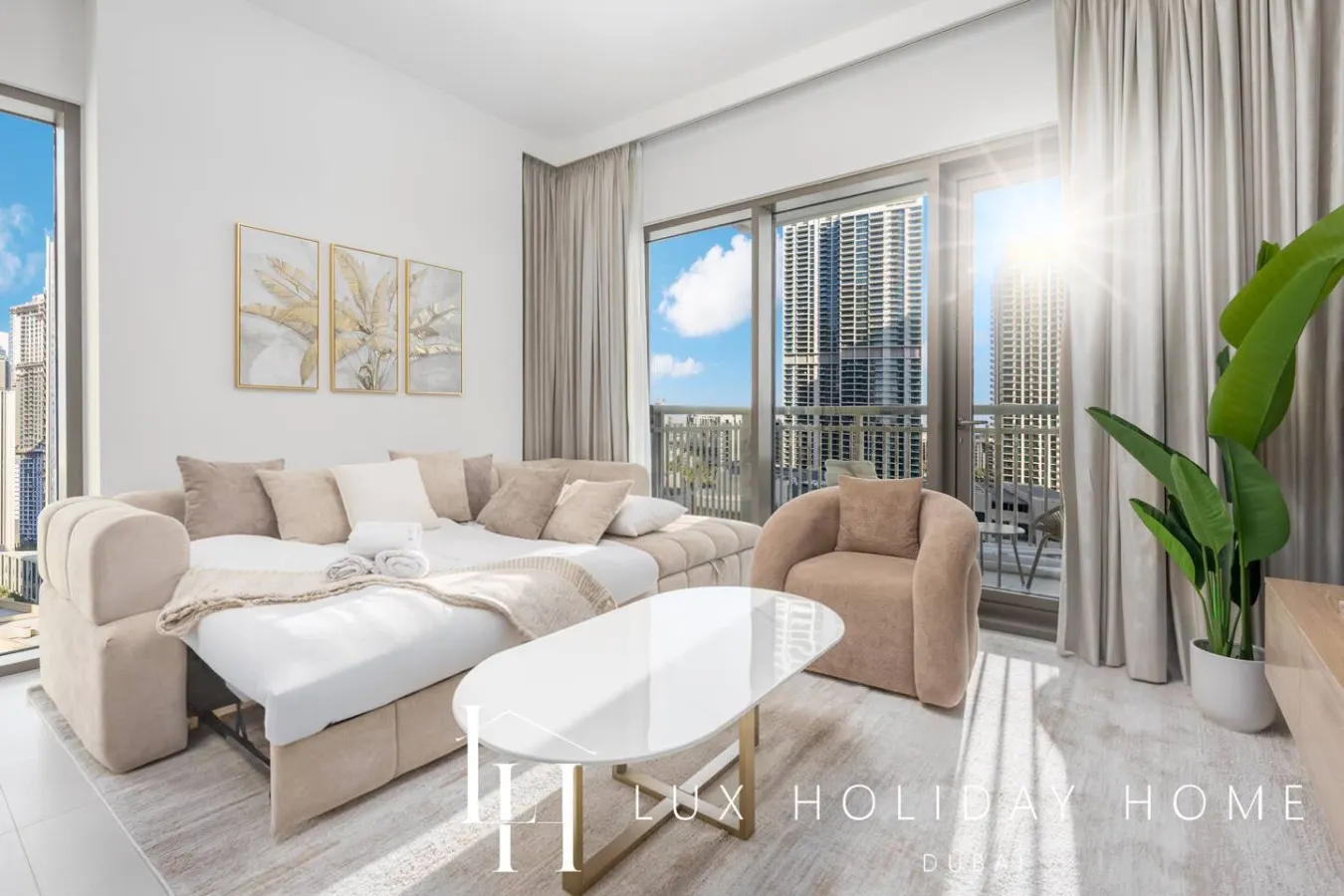 LUX The Creekside Skyline View Suite 7
