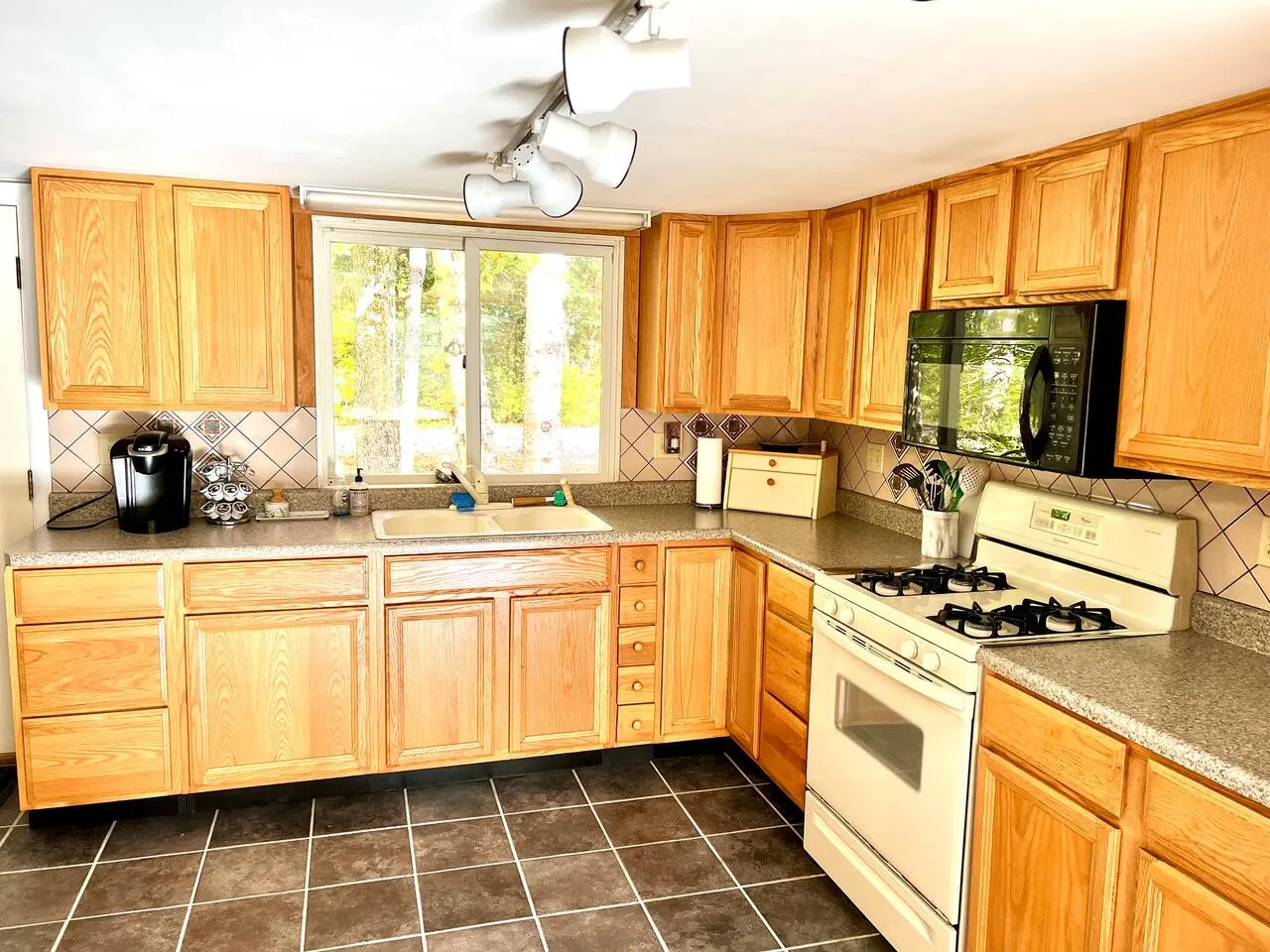 River Home Near Bretton Woods 3 beds 2 baths 11