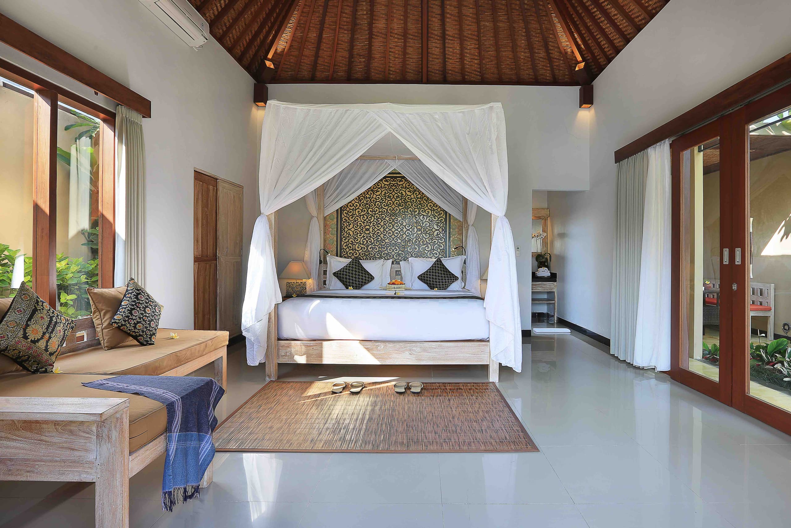 Suite one bedroom with pool view and rice fields 26