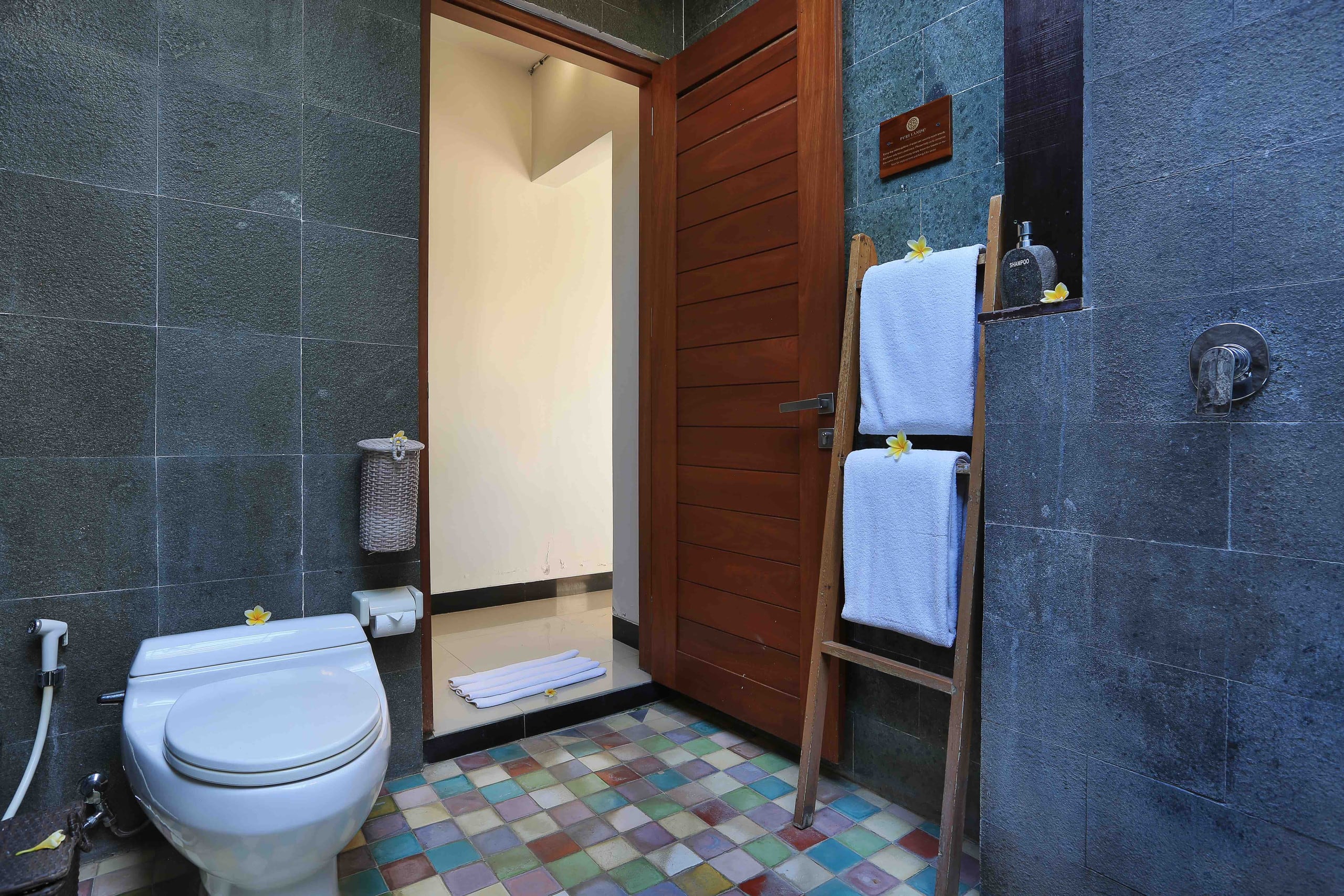 Suite one bedroom with pool view and rice fields 21