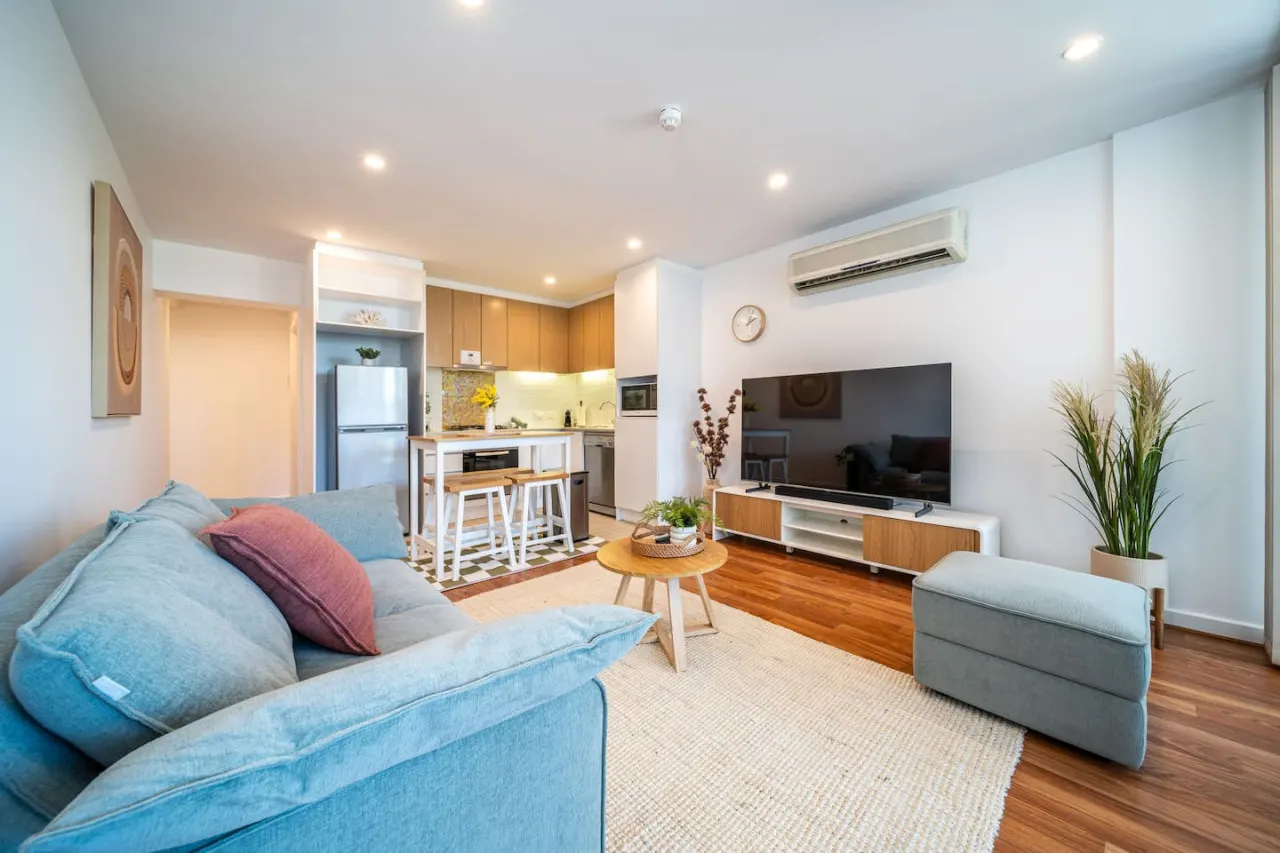 Wattle on Morphett —Central CBD Convenience 12