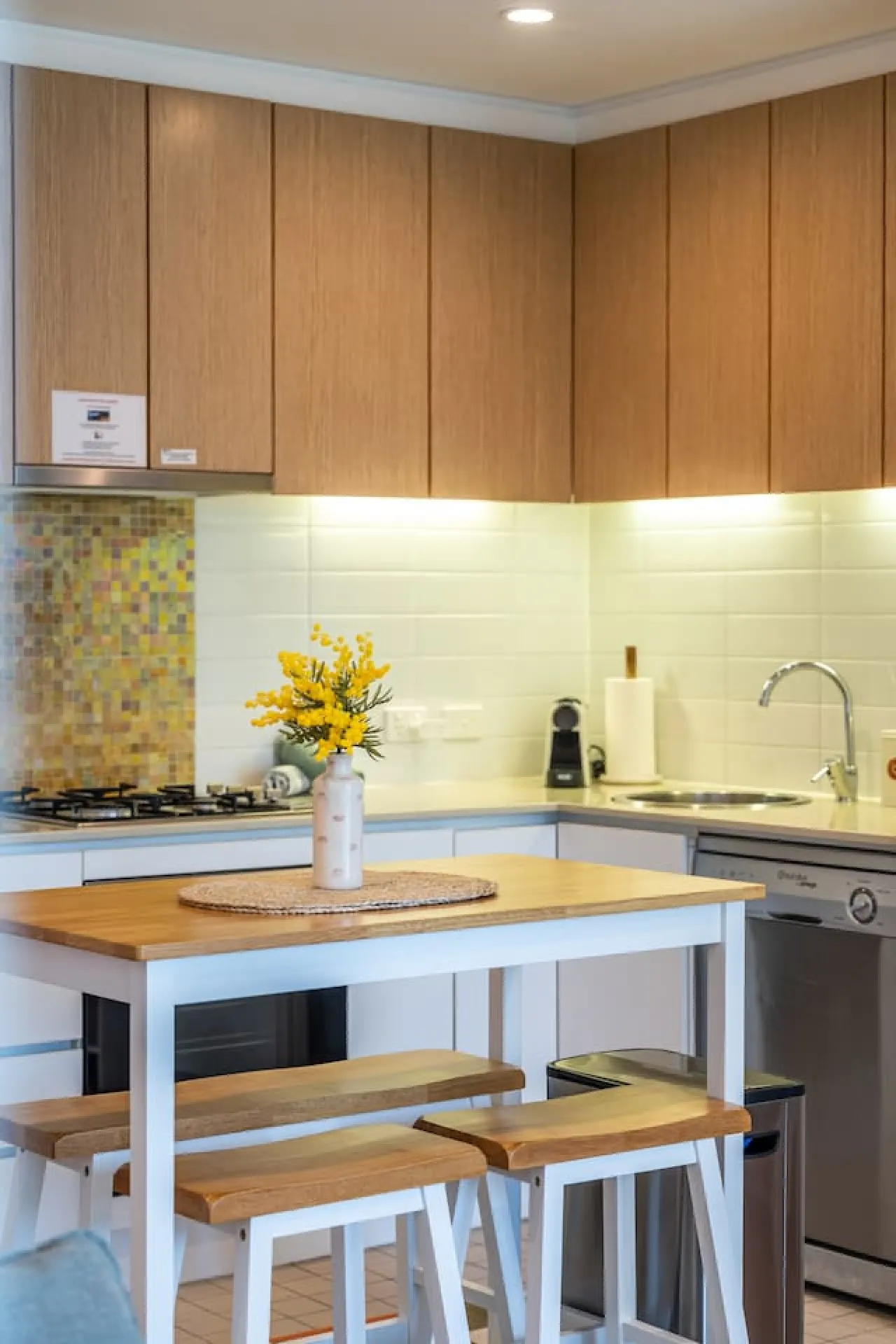 Wattle on Morphett —Central CBD Convenience 15
