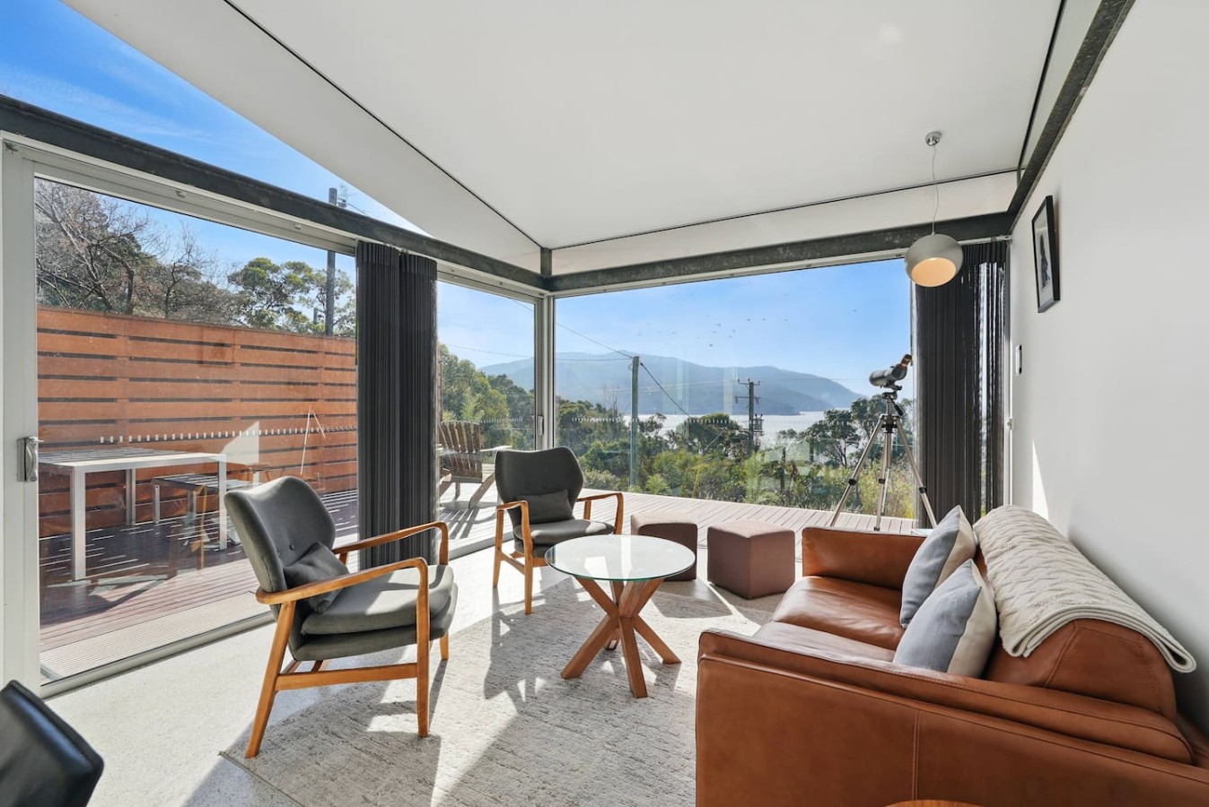Eaglehawk Pavilions – Oceanview Coastal Retreat — photo 2