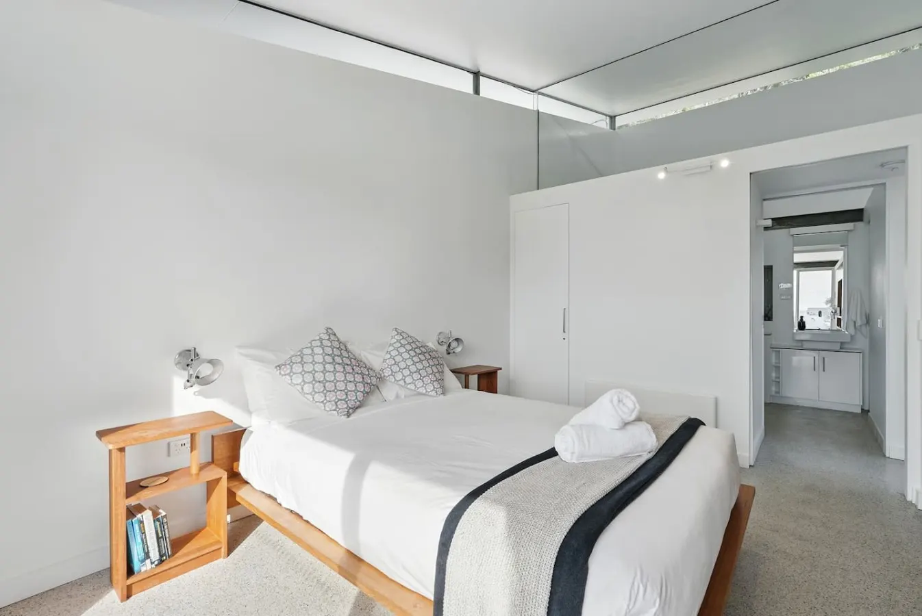Eaglehawk Pavilions – Oceanview Coastal Retreat 10