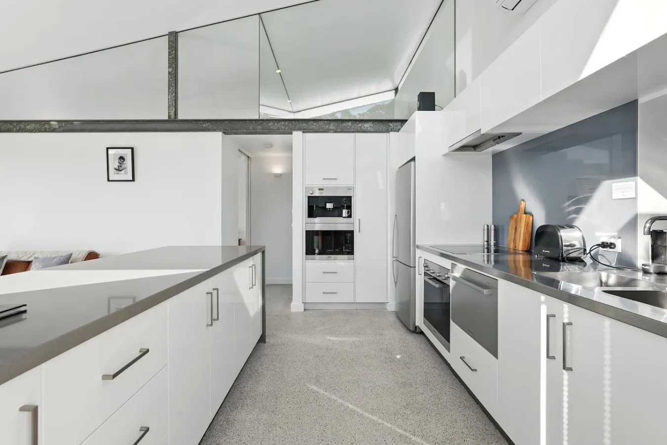 Eaglehawk Pavilions – Oceanview Coastal Retreat 15