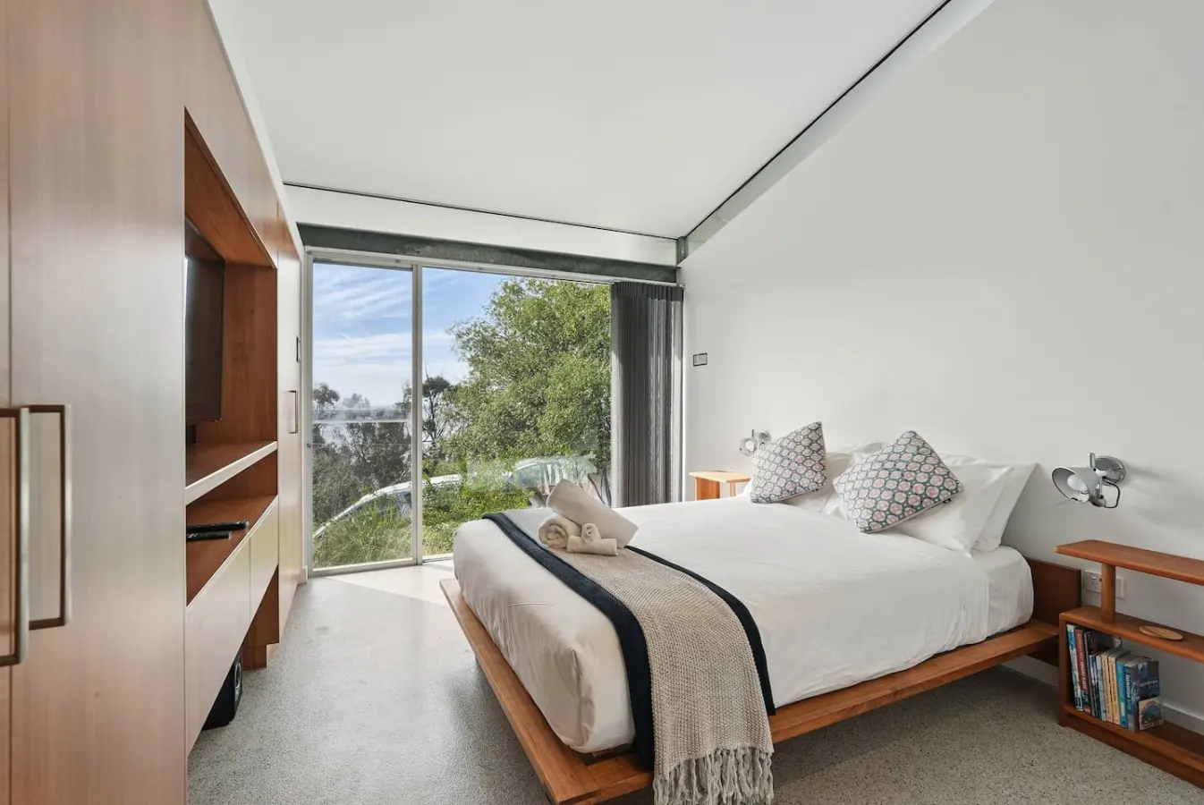 Eaglehawk Pavilions – Oceanview Coastal Retreat 17