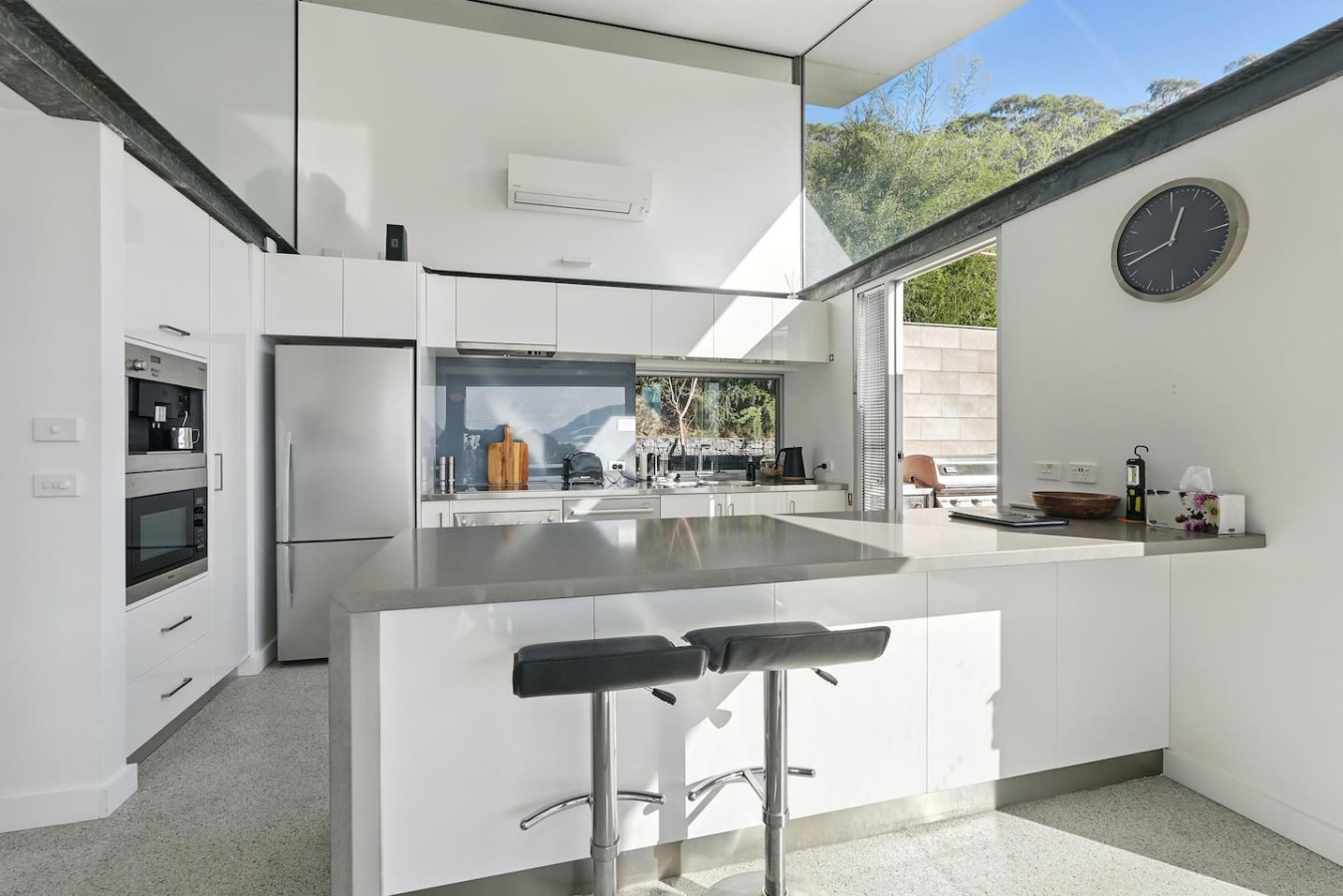 Eaglehawk Pavilions – Oceanview Coastal Retreat — photo 5