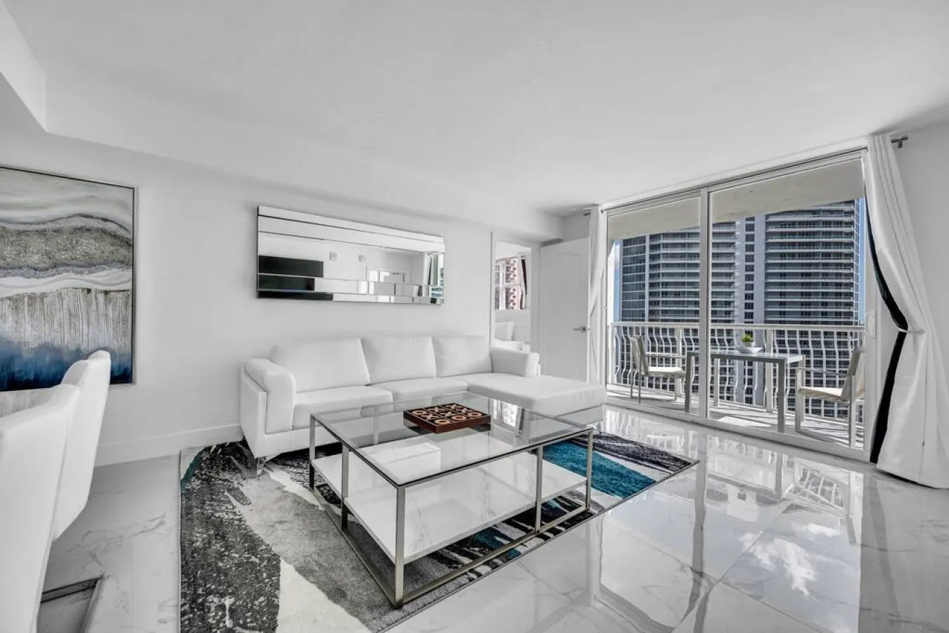 Luxurious 34th floor Ocean view Private Unit 3