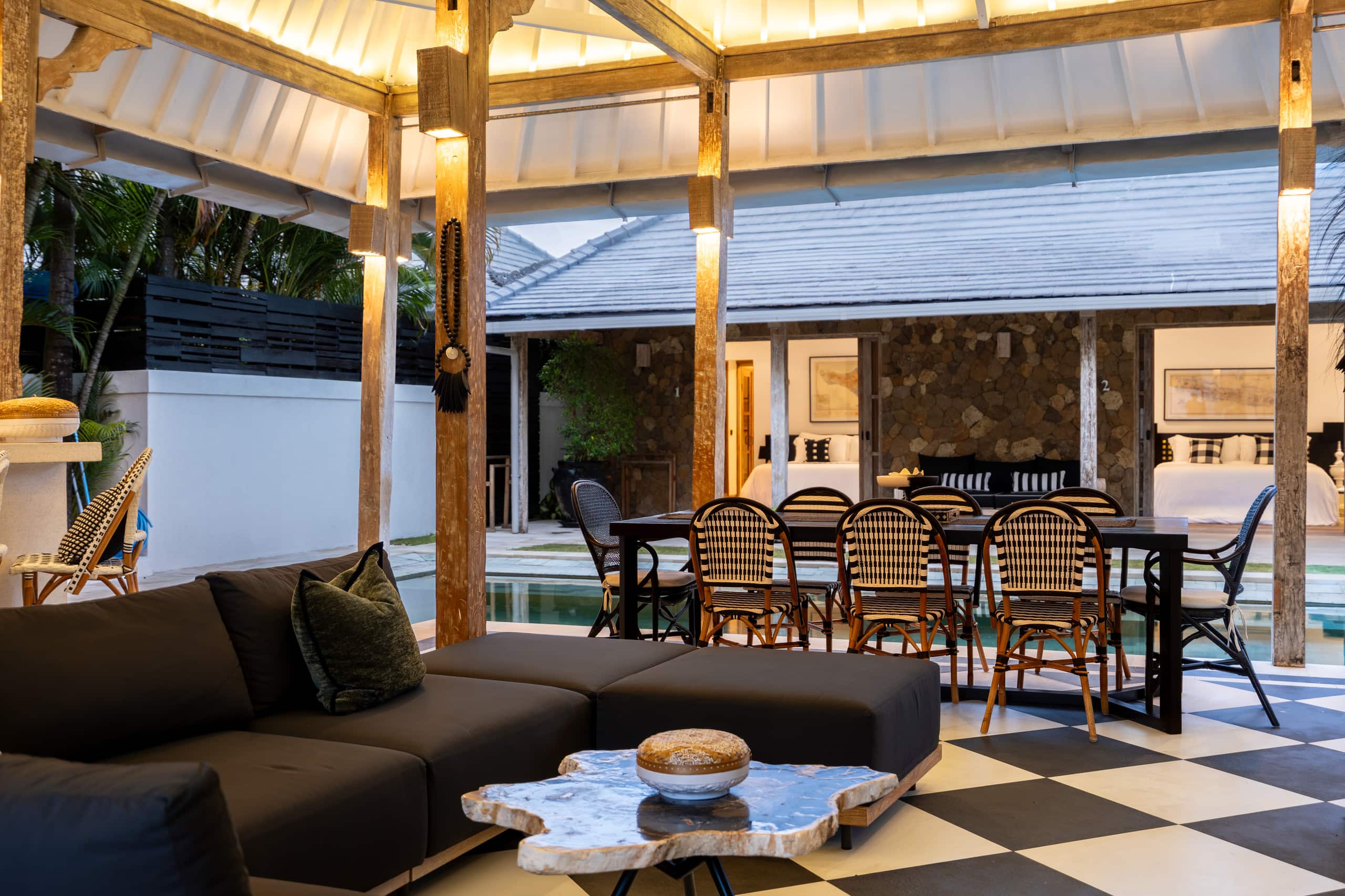 Seminyak Luxury 4BR - Family-Friendly Social Pool! 15