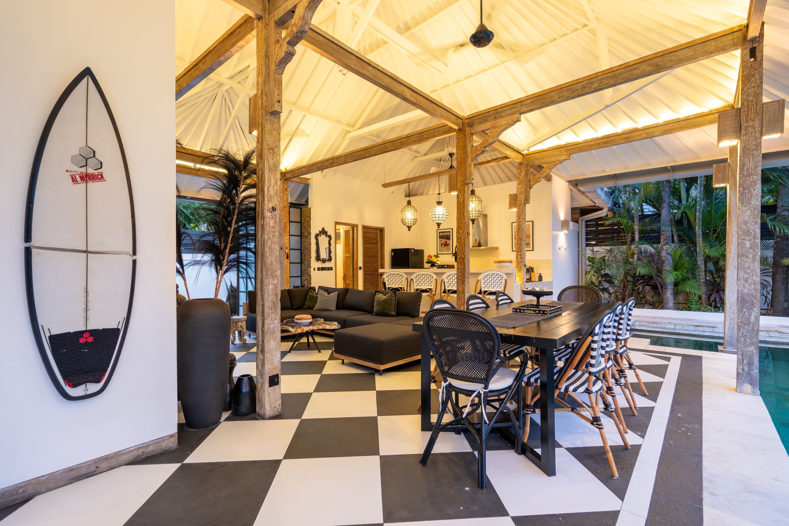 Seminyak Luxury 4BR - Family-Friendly Social Pool! 26