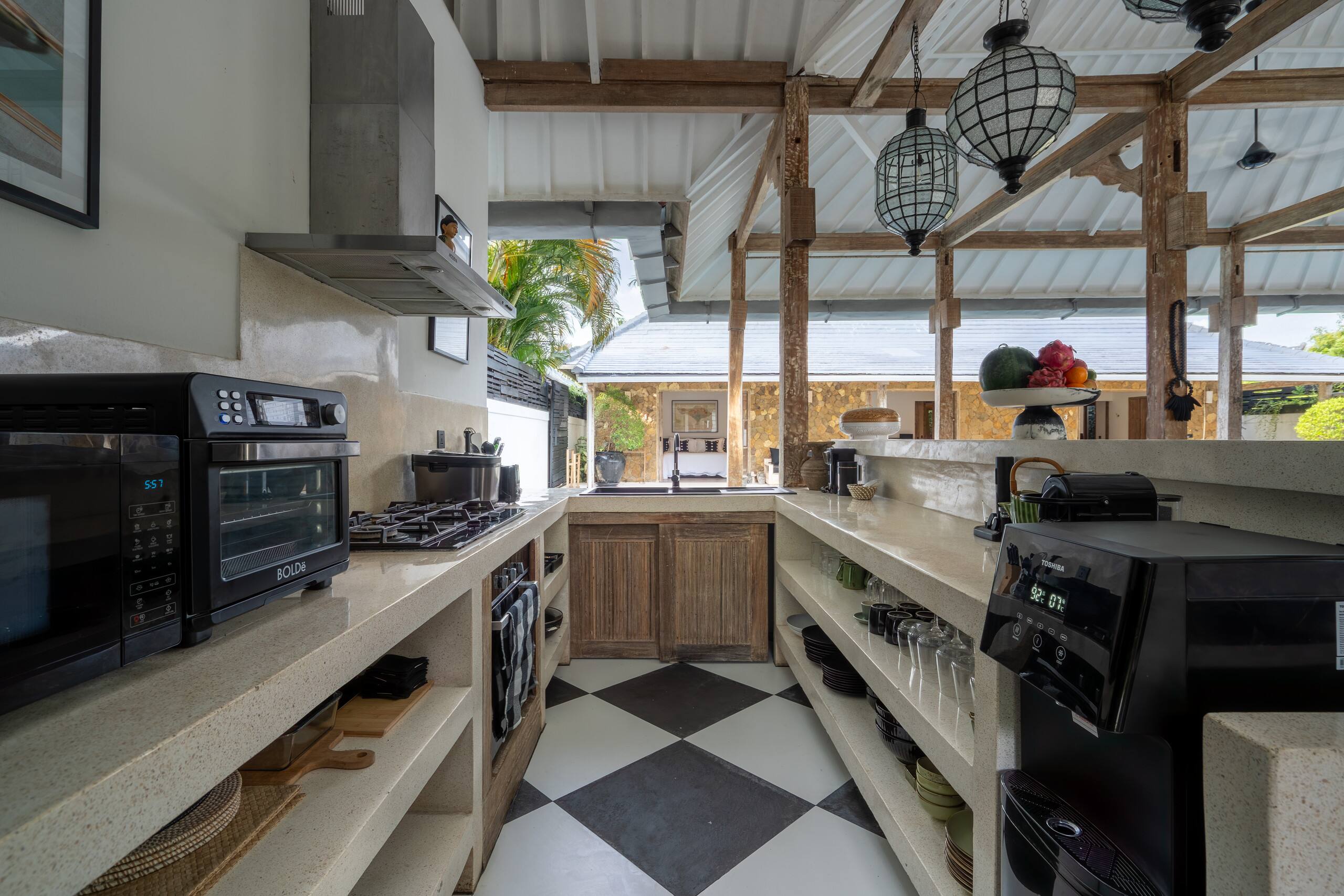 Seminyak Luxury 4BR - Family-Friendly Social Pool! 22