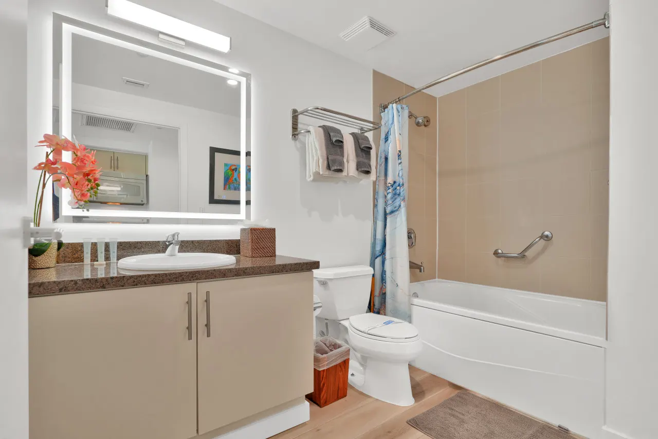 SF Beautiful Blue & Gold Studio with Ocean View 12