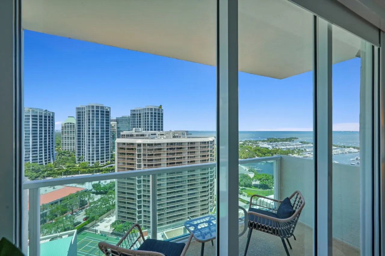 SF Beautiful Blue & Gold Studio with Ocean View 18