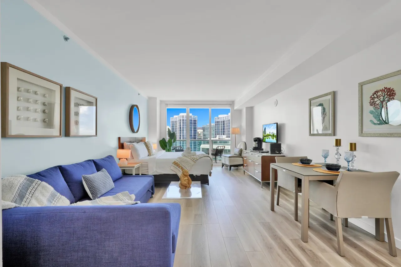 SF Beautiful Blue & Gold Studio with Ocean View 3