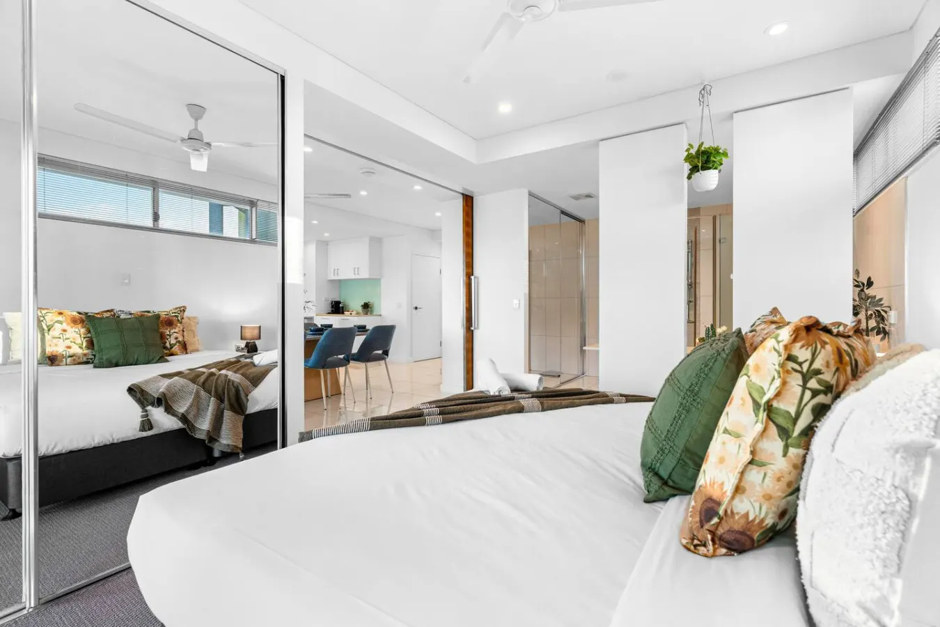 Zen Crystal Tide: Balcony - Pool - Gym - Seaview 16