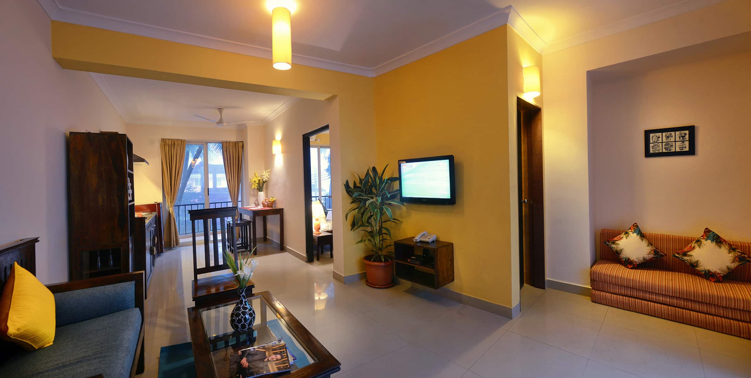 Treehouse Blue 1 bhk-/1, Pool, WiFi & Breakfast — photo 3