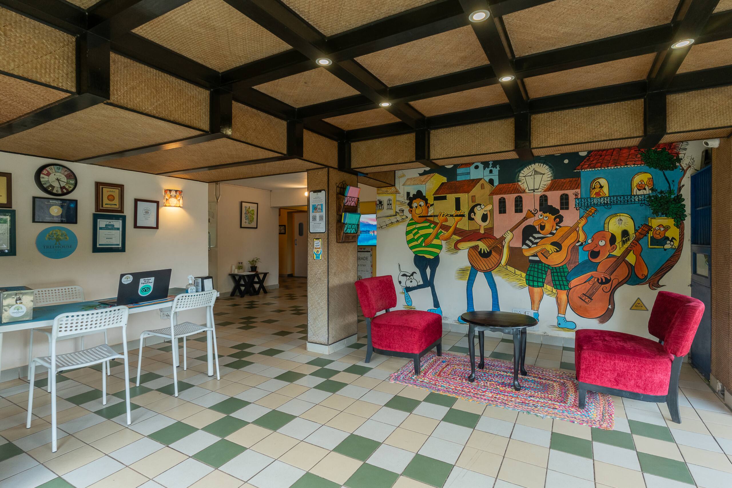 Treehouse Blue 1 bhk-/1, Pool, WiFi & Breakfast 40