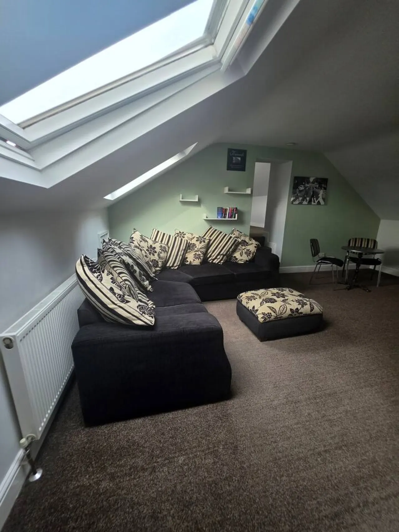 Hullidays City Centre Duplex Style Urban Apt 4 8
