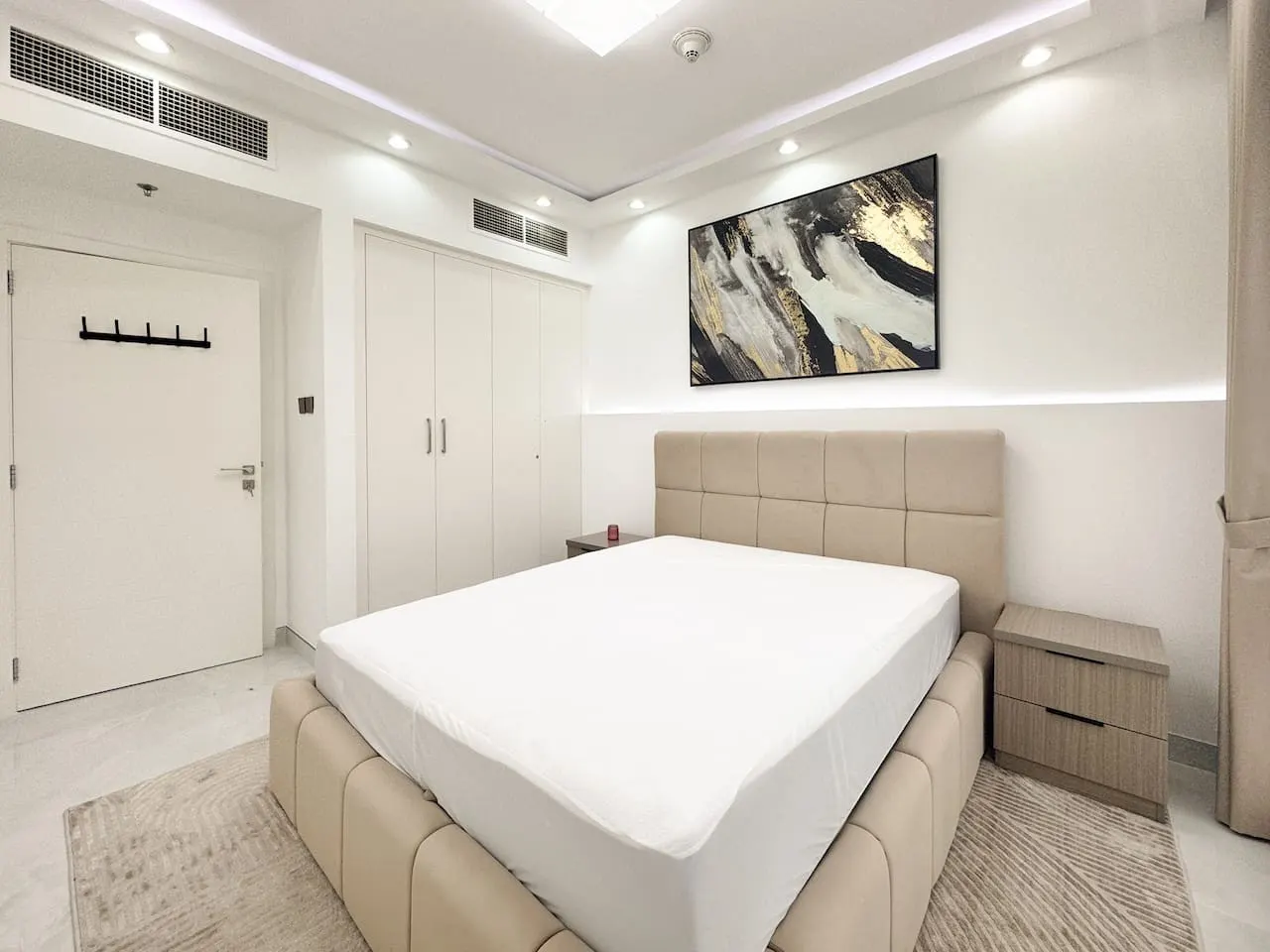 Dream Shoma-2BR - Pool - Walk to Burj Khalifa 16