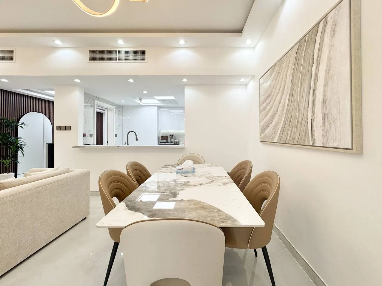 Dream Shoma-2BR - Pool - Walk to Burj Khalifa — photo 4