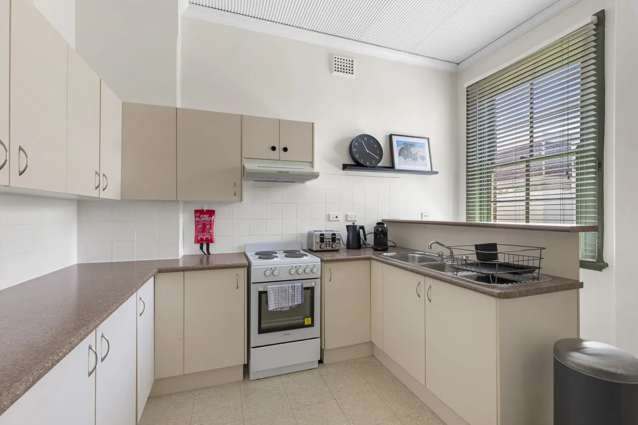 3BR Heritage Townhouse in The Rocks 18