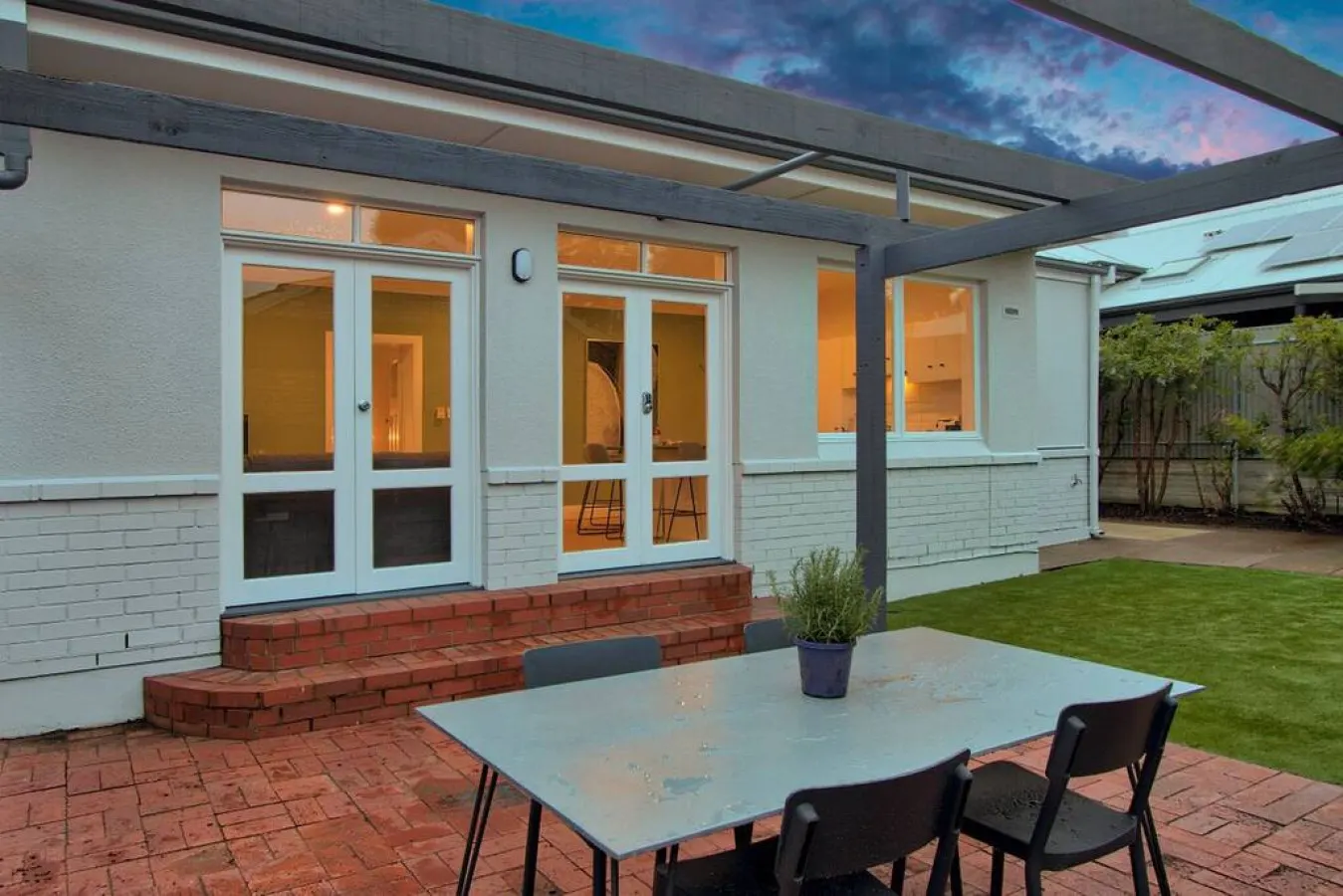 Morris Cottage—Spacious Abode in Easy Location 10