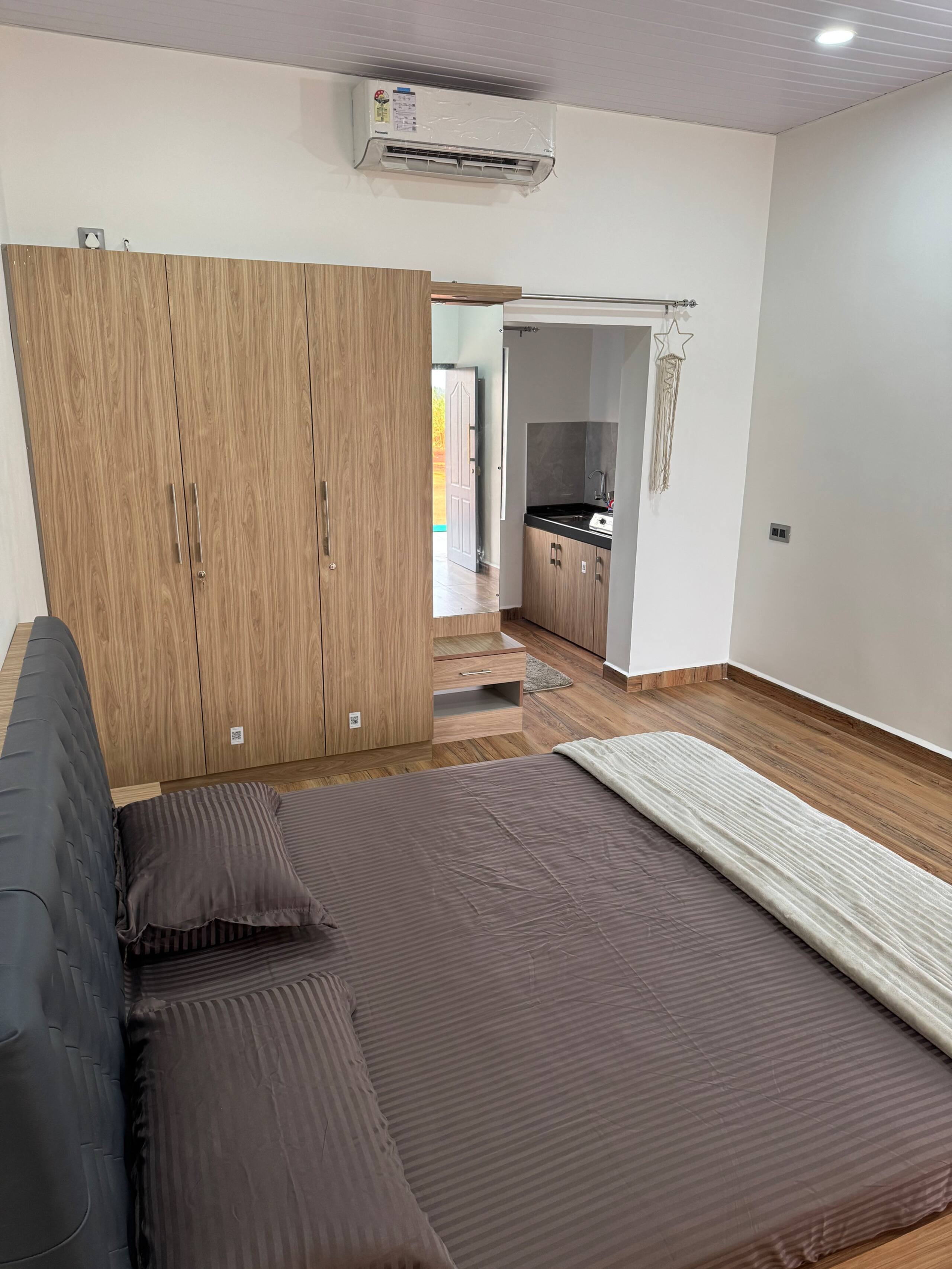 Mannat Retreat (Aura) 9