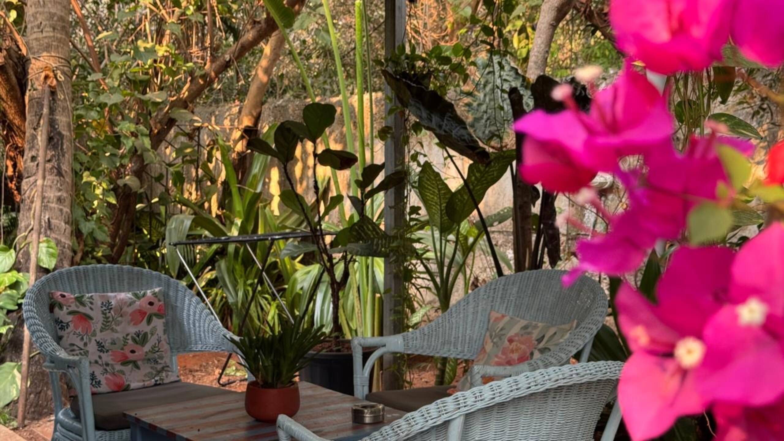 Hidden Tropical Stay in Calangute - Close to Beach 21