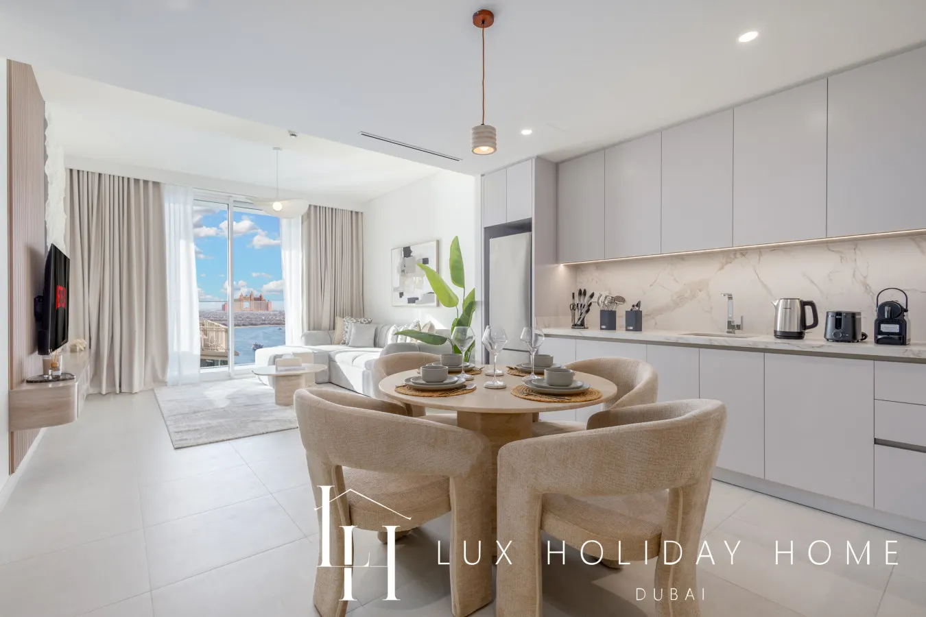 LUX The Beach Mansion Atlantis View Suite 3 2