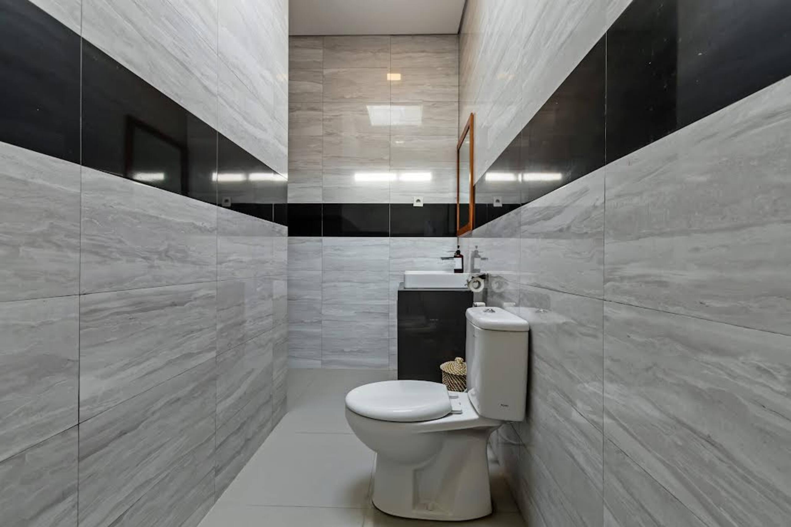 Villa Aruna – 5BR Canggu, 5 min to la brisa & surf 19