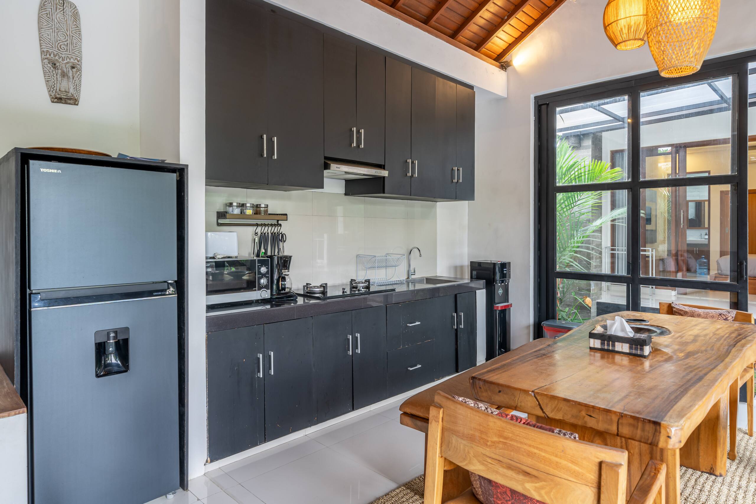 Villa Aruna – 5BR Canggu, 5 min to la brisa & surf — photo 5