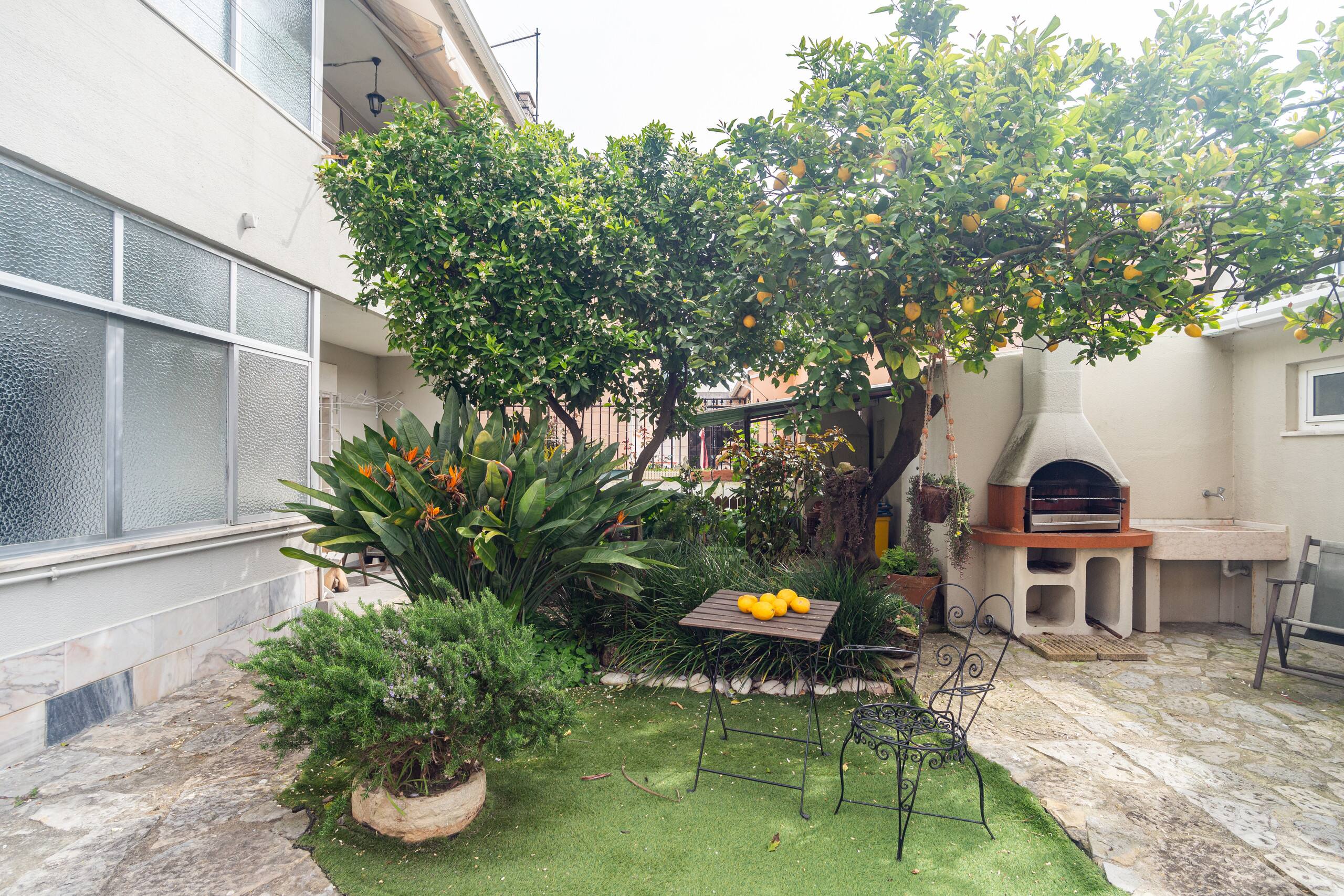 Sun House 23