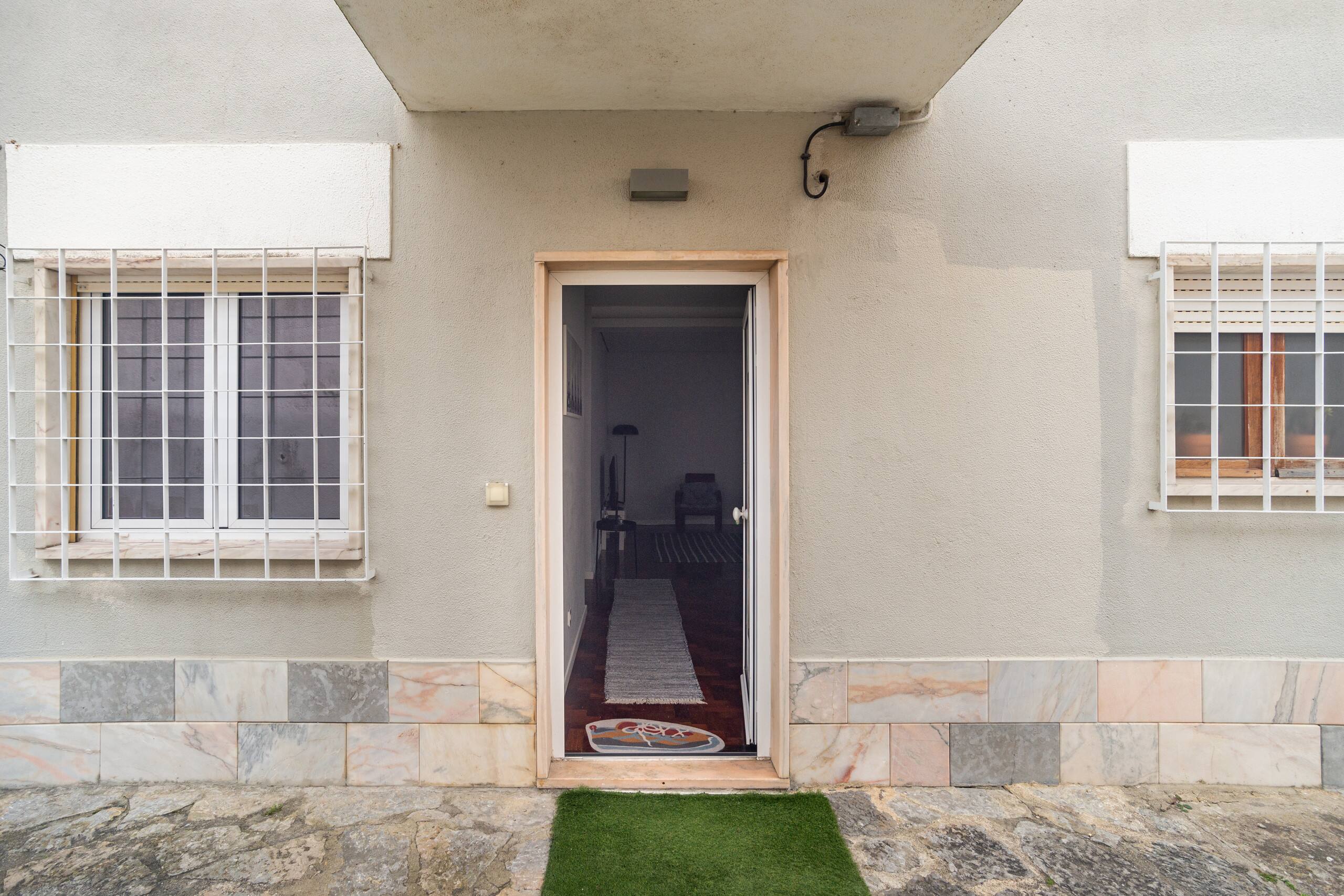 Sun House 24