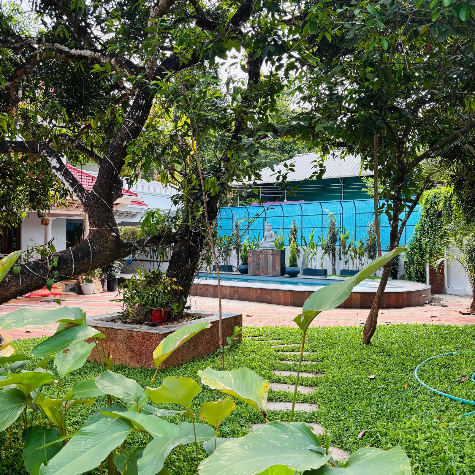 Parudeesa Lux Heritage Palace Pool /Kochi, Kerala 5