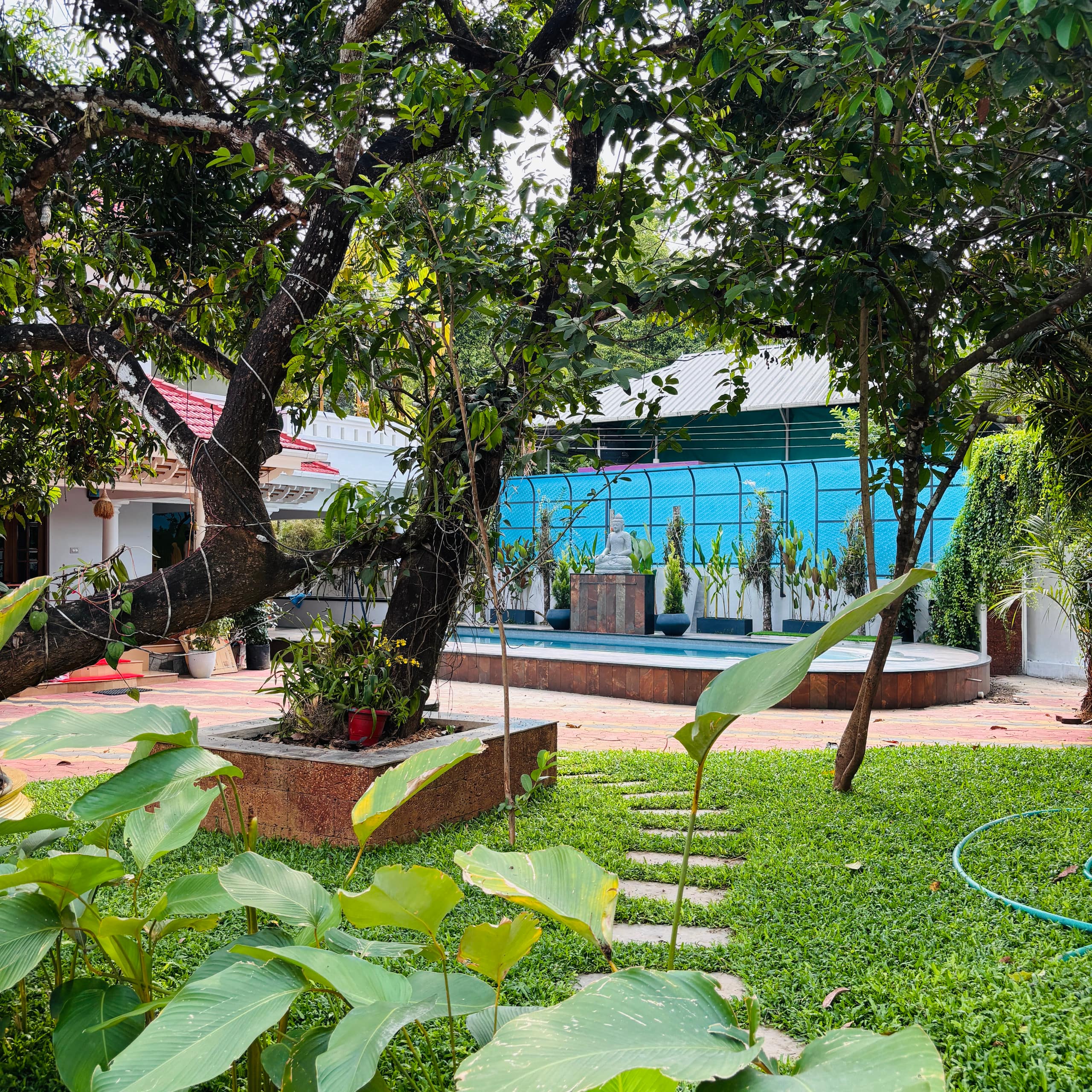 Parudeesa Lux Heritage Palace Pool /Kochi, Kerala 5