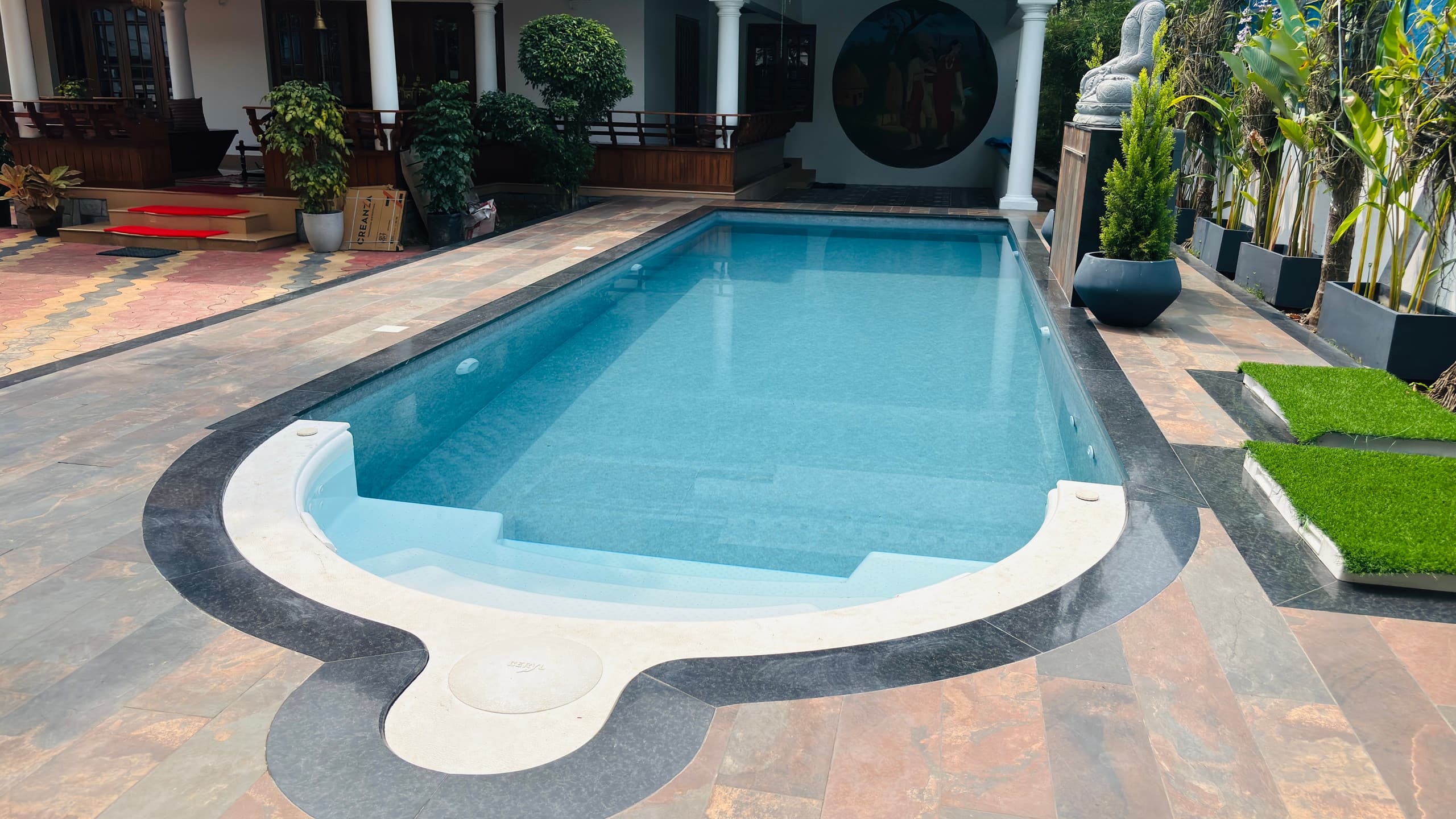 Parudeesa Lux Heritage Palace Pool /Kochi, Kerala 6