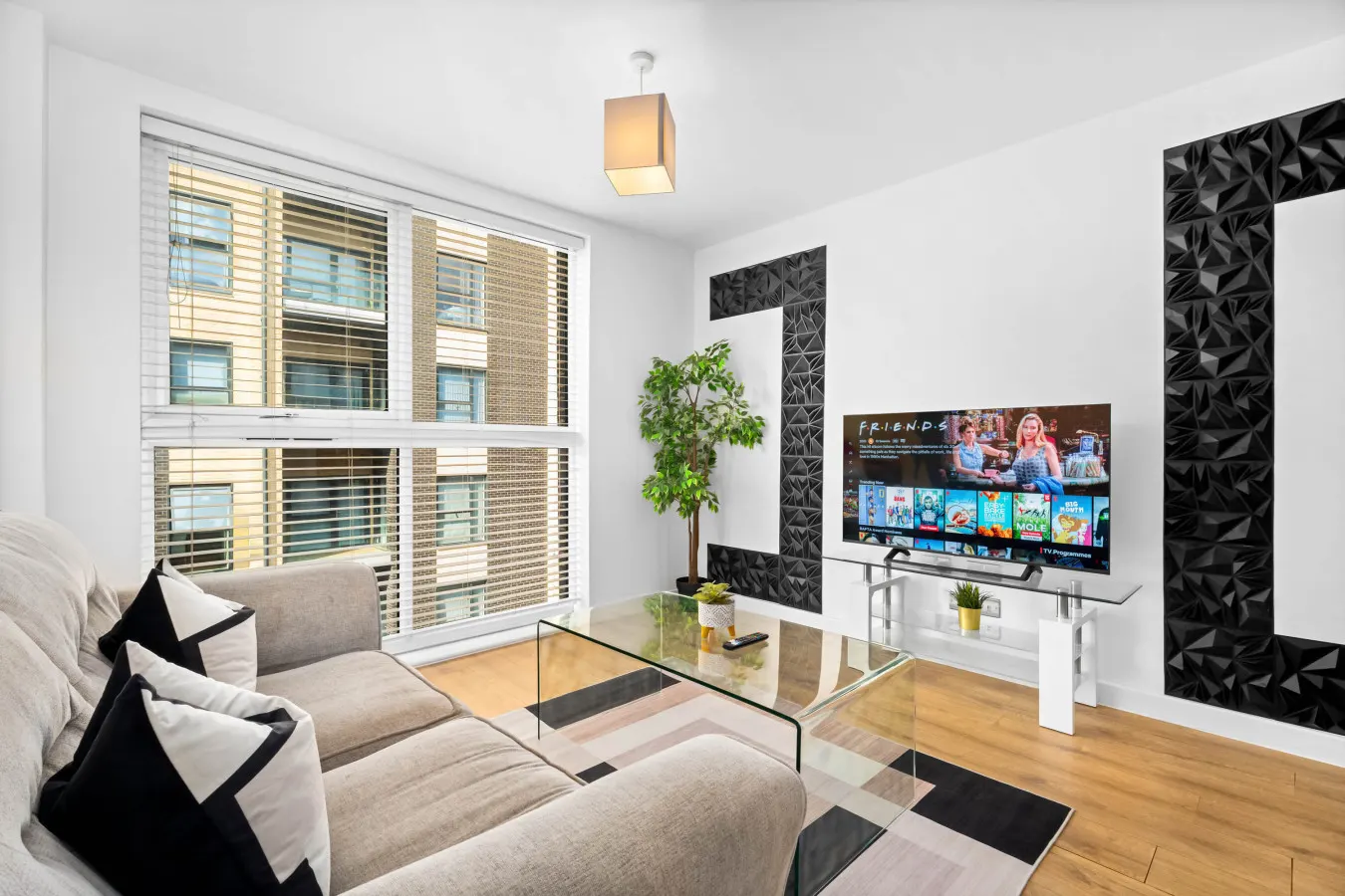 Stylish JQ Apartment - Smart TV - WIFI - Centre 1