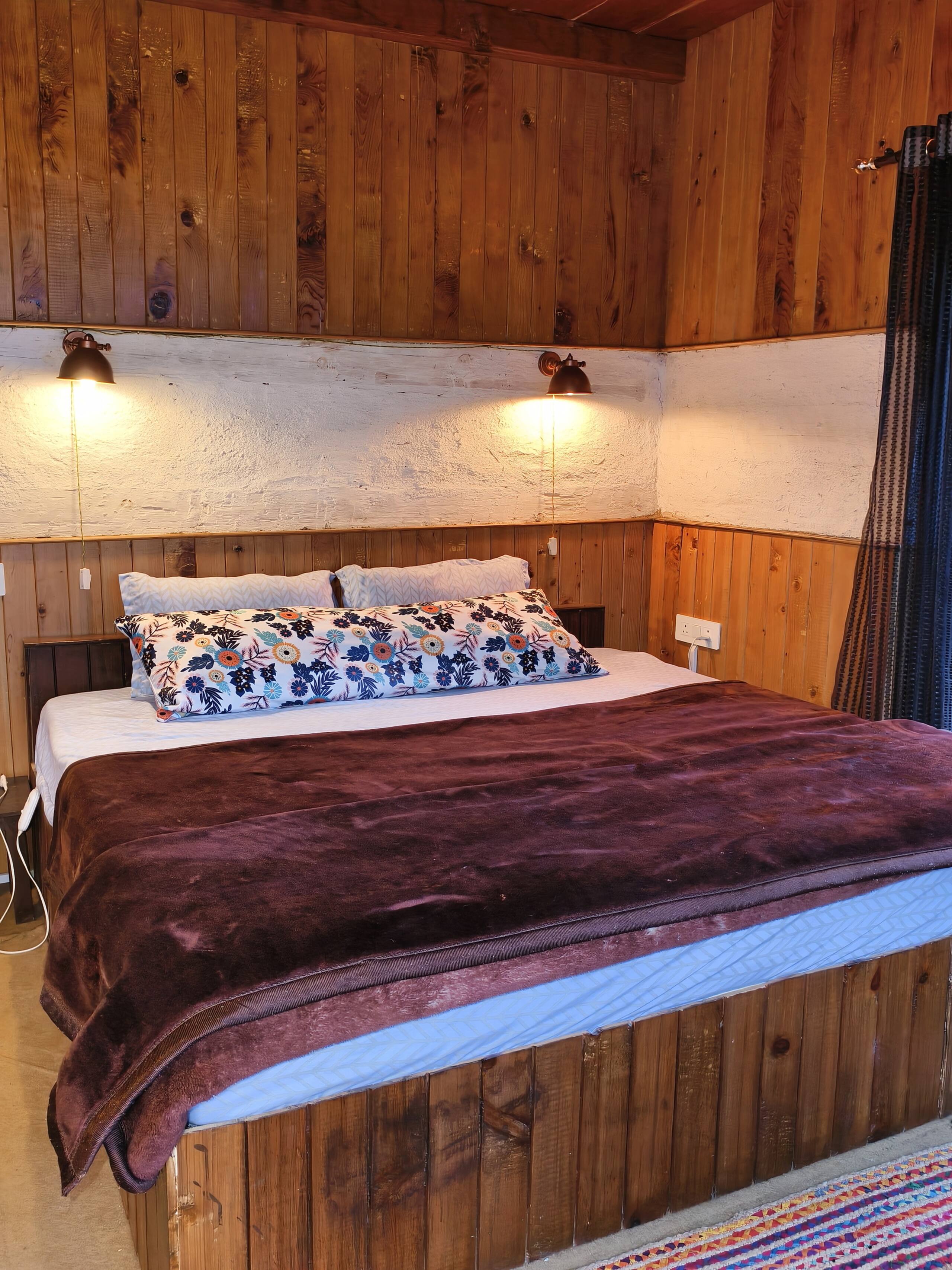 Chaman Cottage Jibhi 2 12
