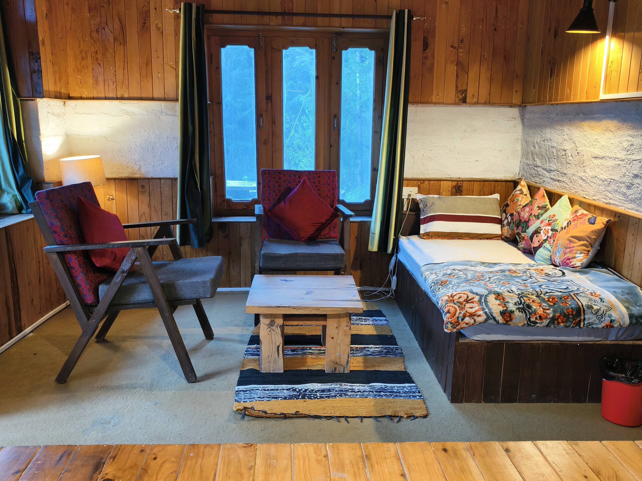 Chaman Cottage Jibhi 2 3