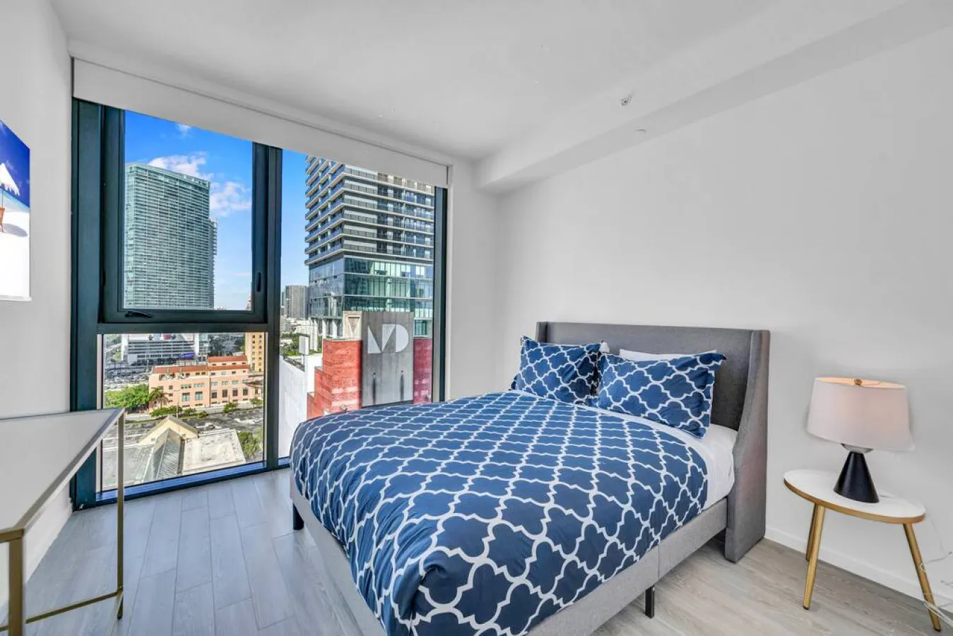 Spacious central unit in downtown Miami 17
