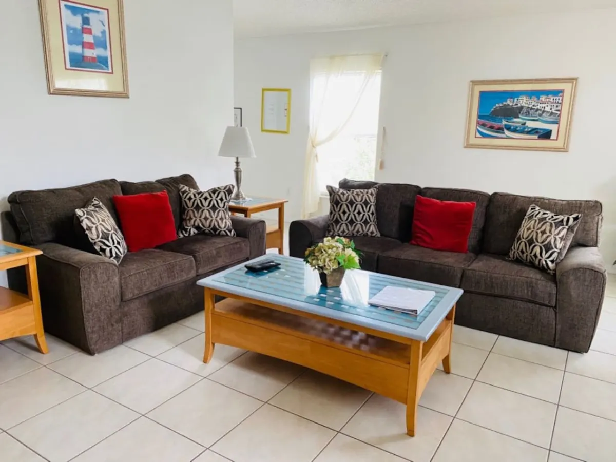 Charming 3-Bedroom Villa with Private Pool & Golf Course Views in Southern Dunes Golf & Country Club 5