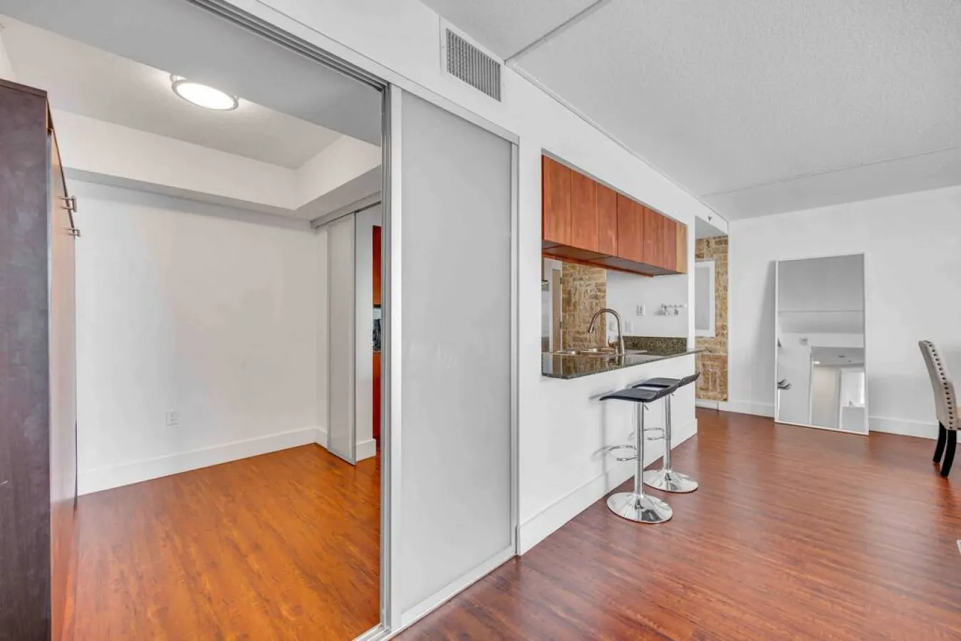 Ocean View Amazing Unit Brickell 15