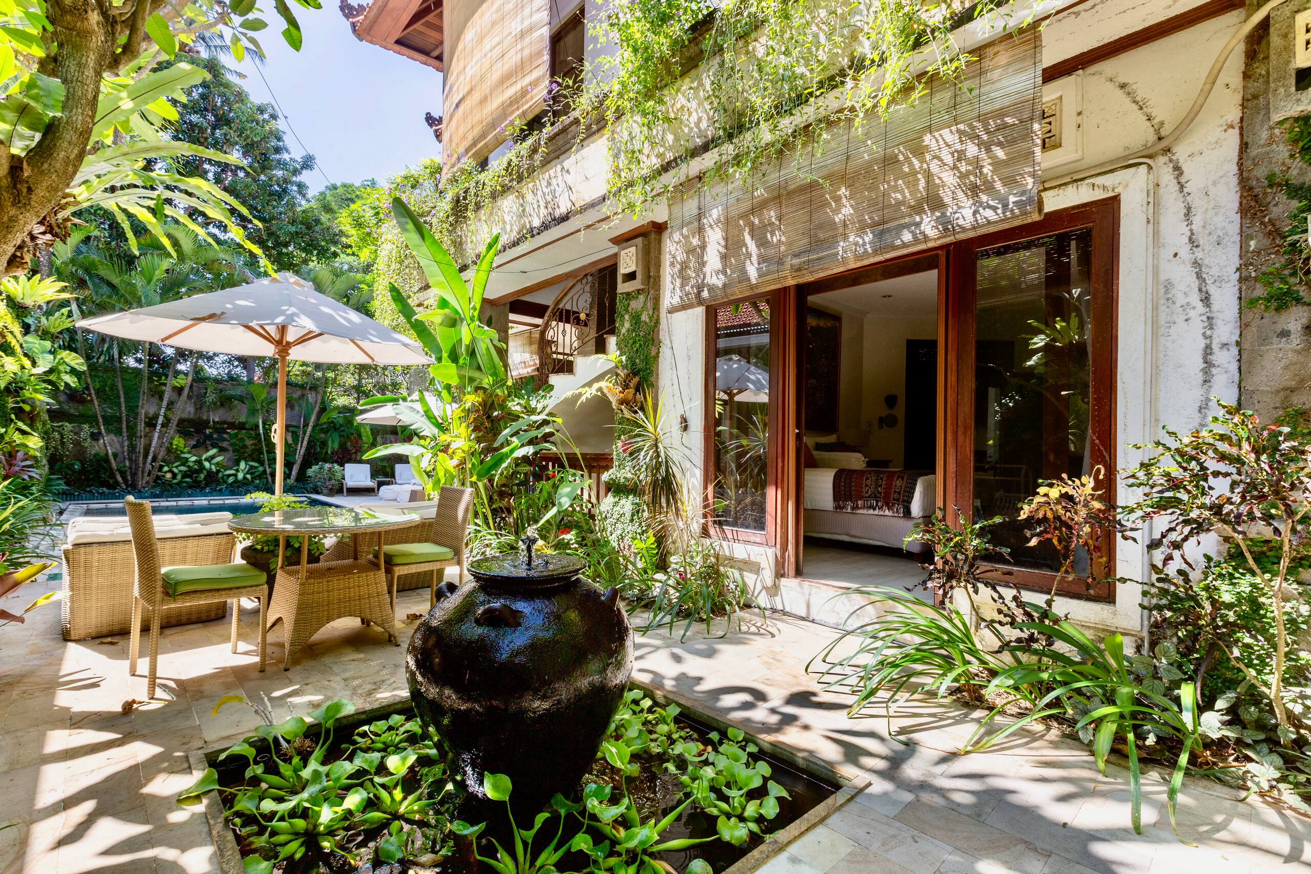 VILLA BAPAK, BEAUTIFUL 3 BDRM GARDEN VILLA,  POOL. 24