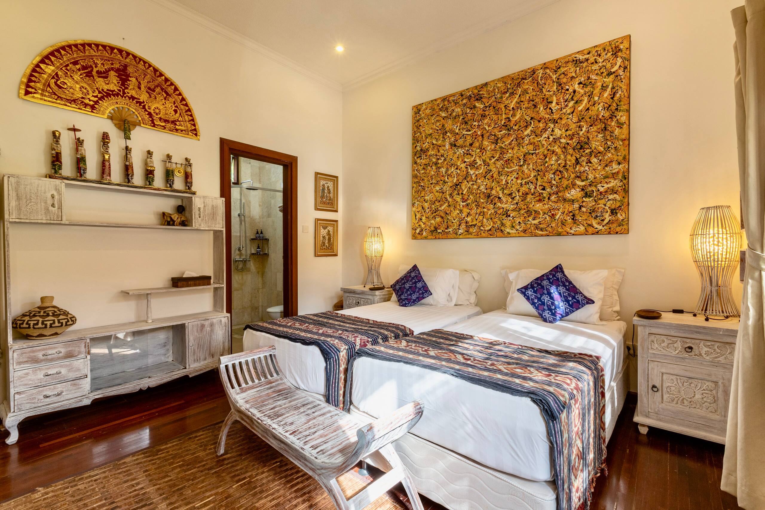 VILLA BAPAK, BEAUTIFUL 3 BDRM GARDEN VILLA,  POOL. 28