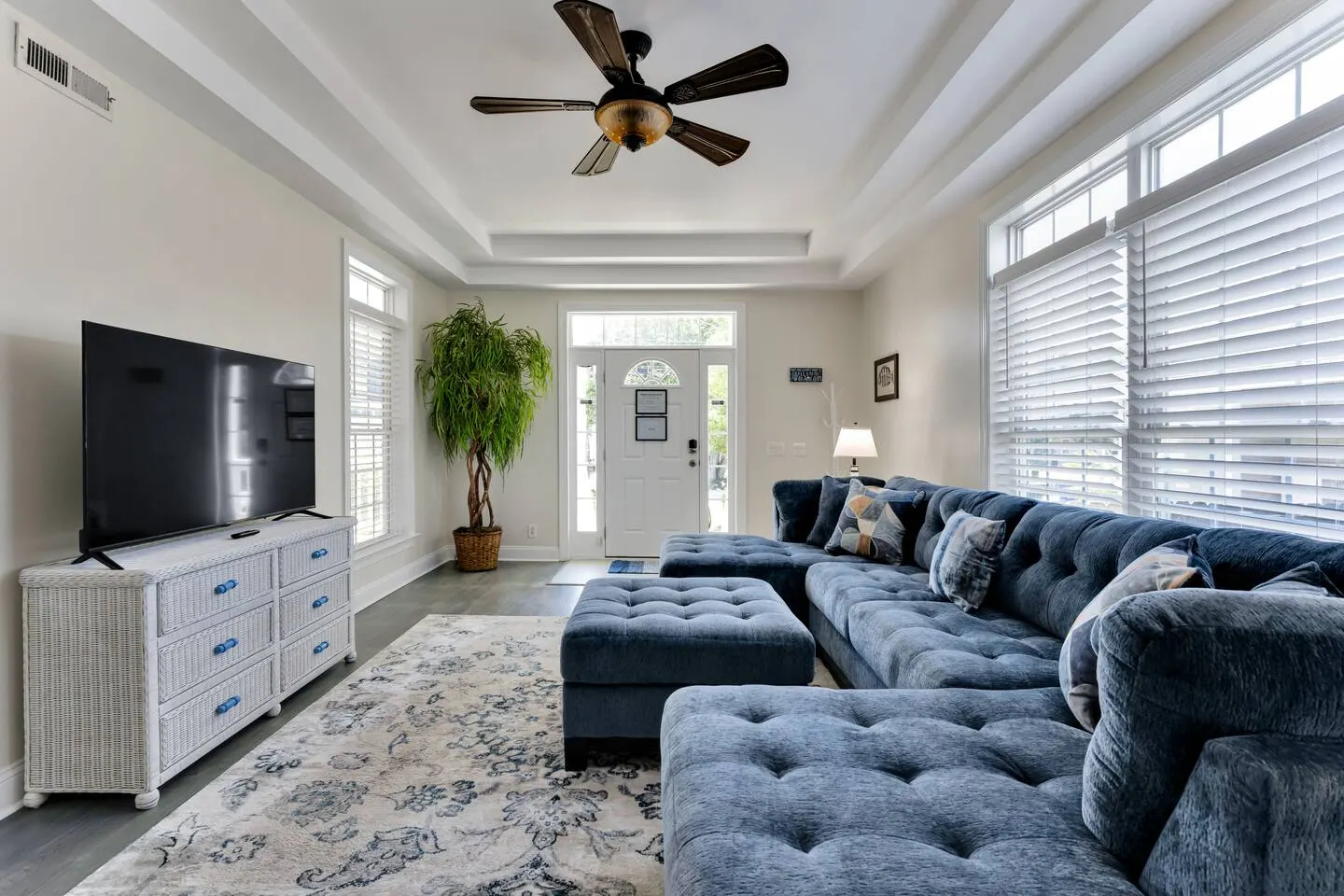 4 BR Beach Retreat - 2 Suites - Dogs Welcome 13