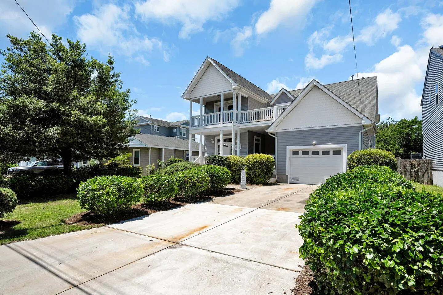 4 BR Beach Retreat - 2 Suites - Dogs Welcome 8