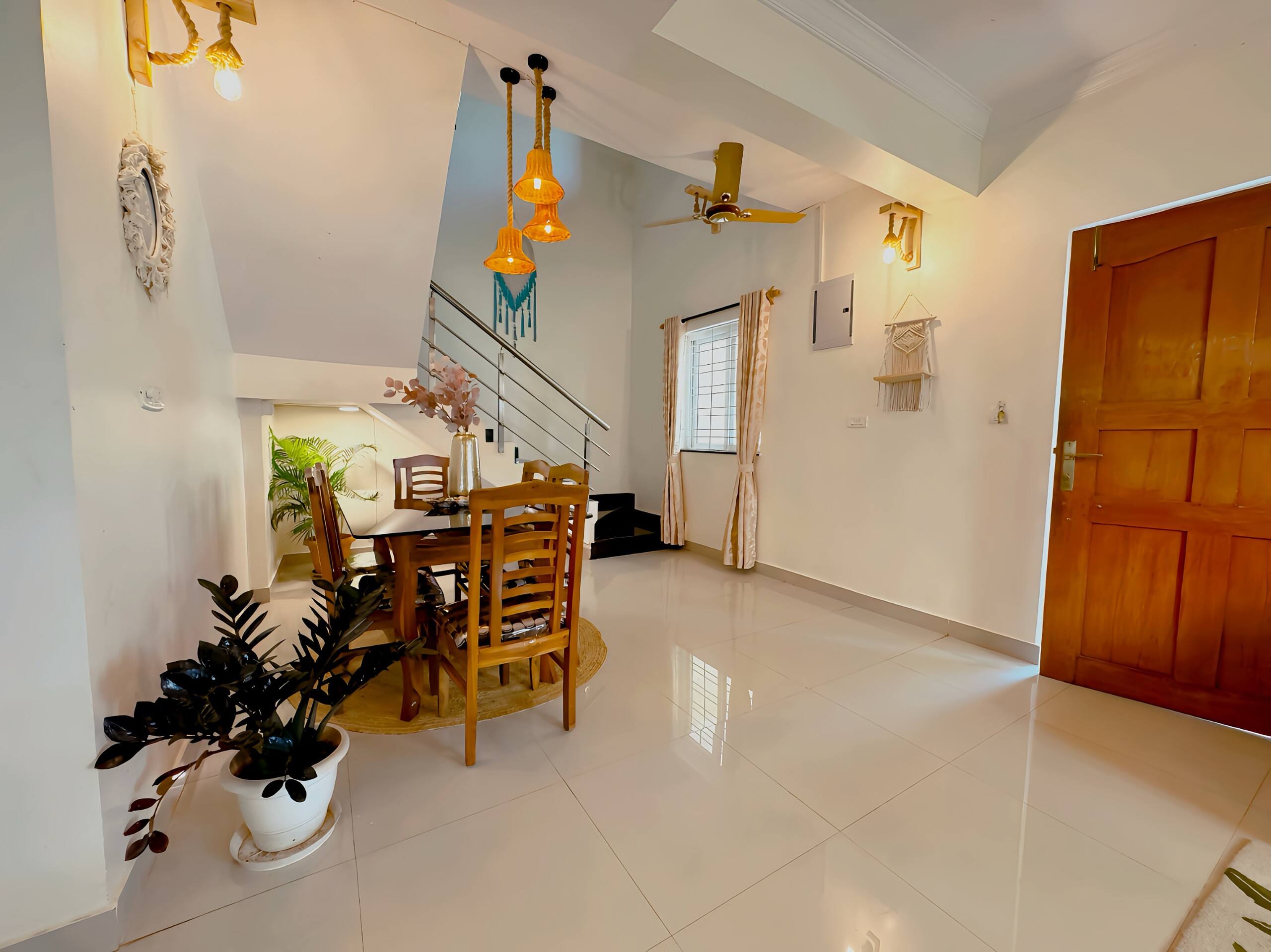 Calvin's Villa close to beach 16