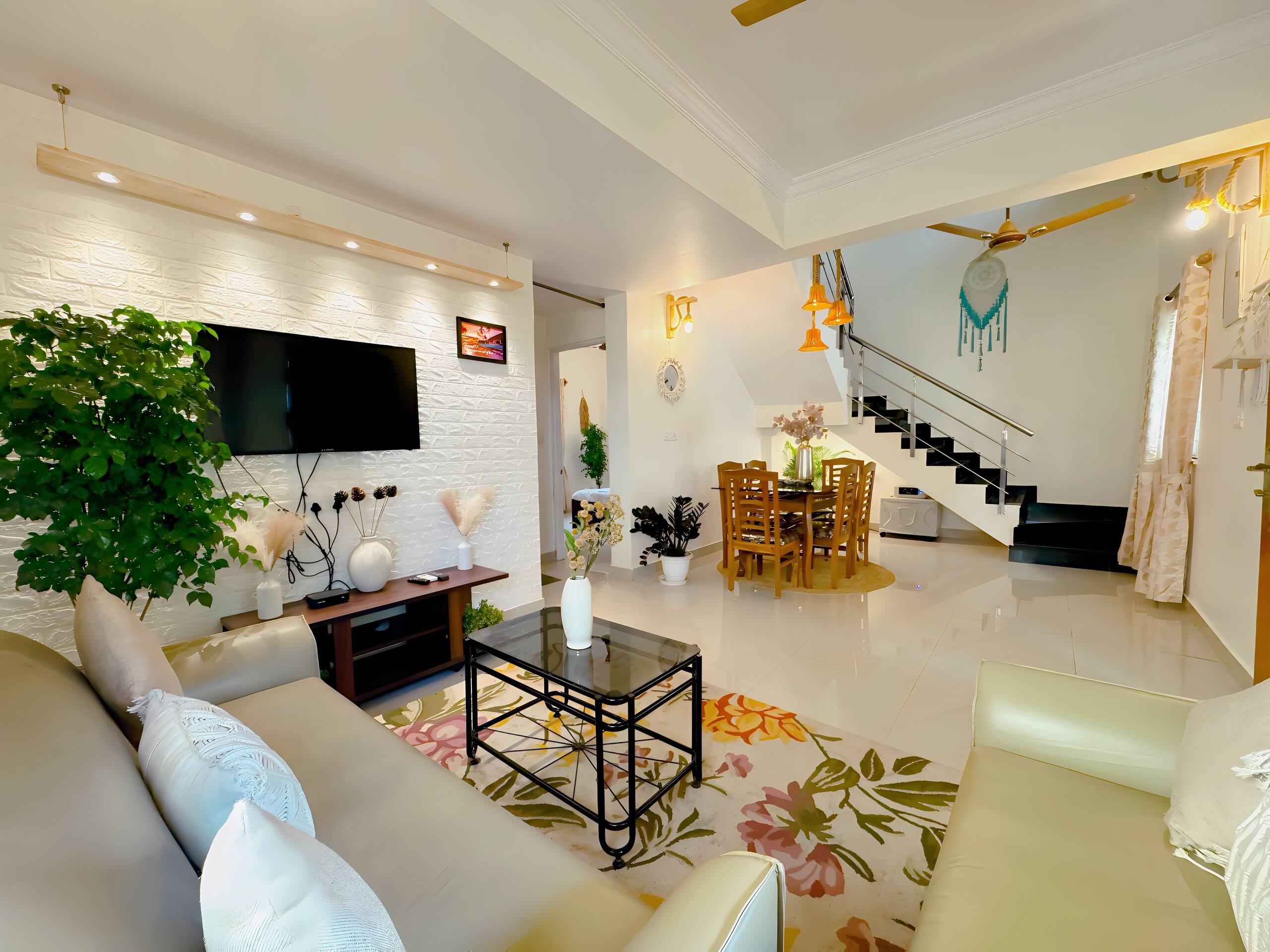 Calvin's Villa close to beach 12
