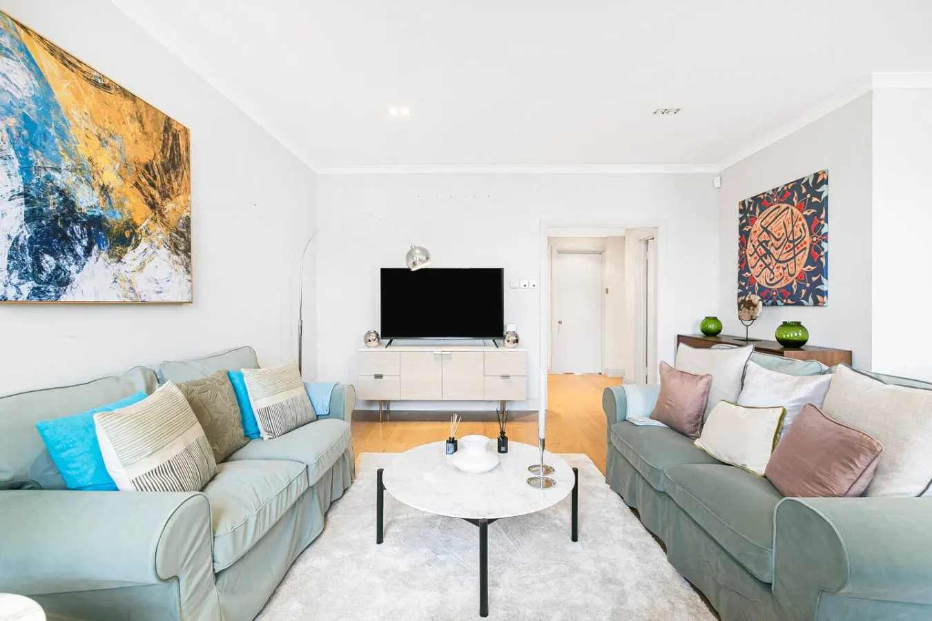 Knightsbridge 2-Bed Hyde Park Views & Elevator 10